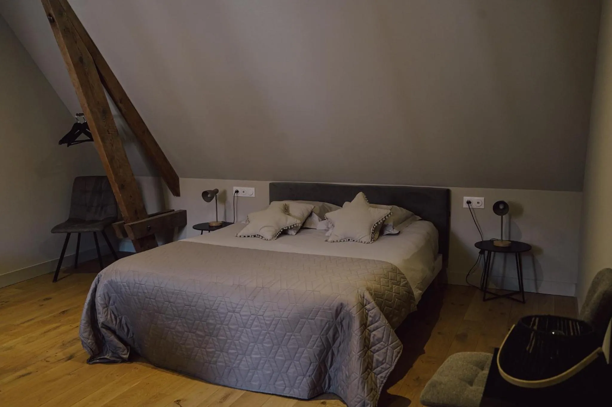 Les Suites Gueguen