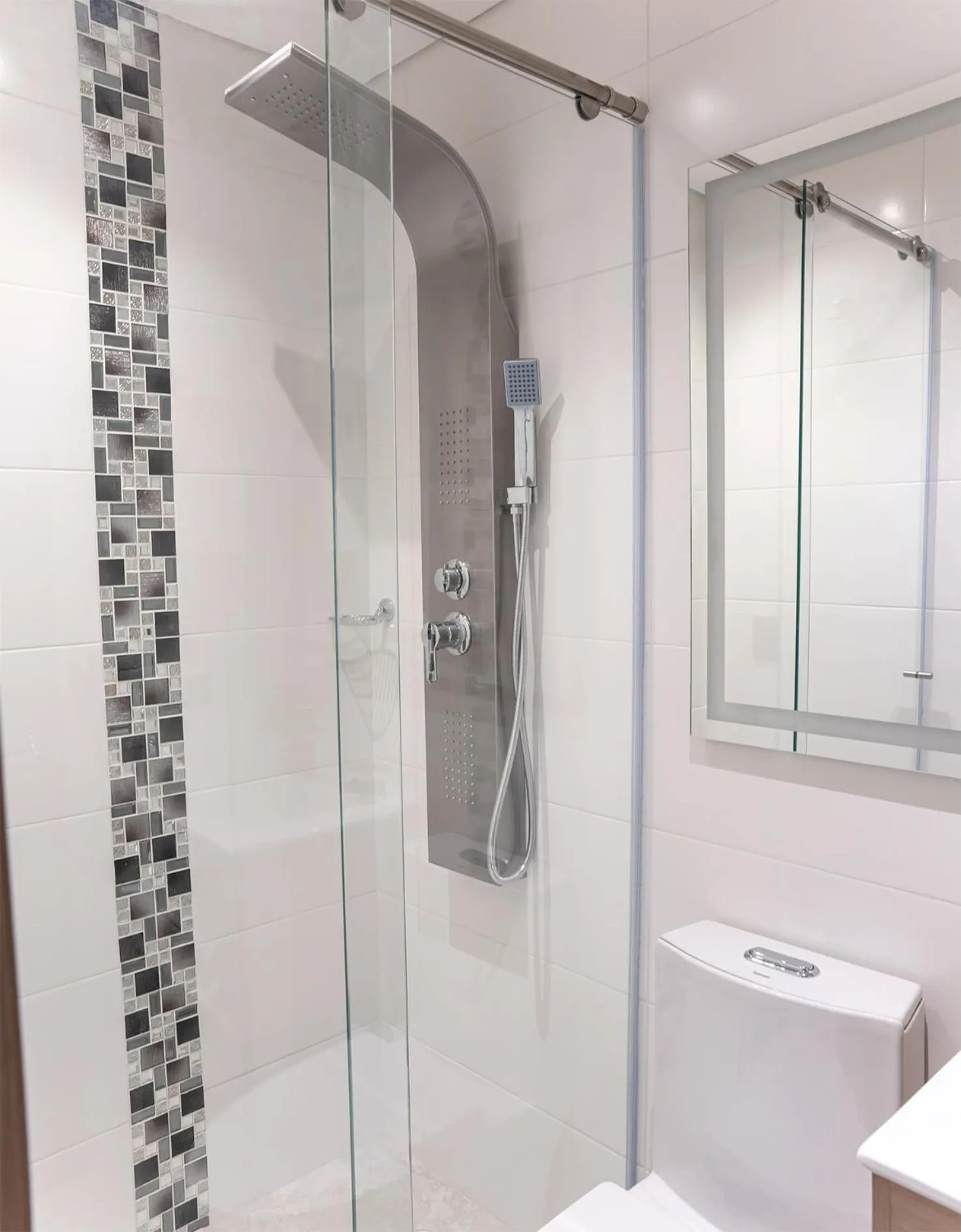 Shower in Hotel Fontana Bogotá - Corferias