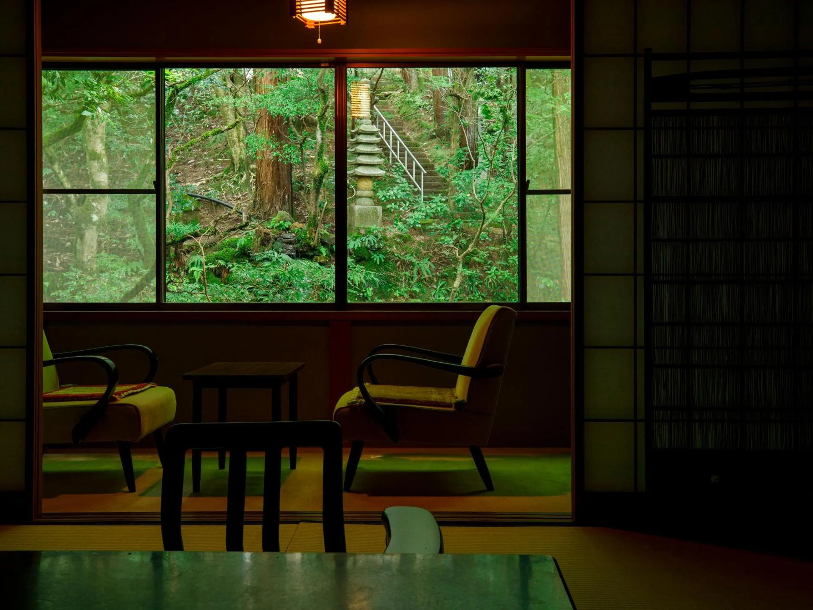 Photo of the whole room in Motoyu Ishiya