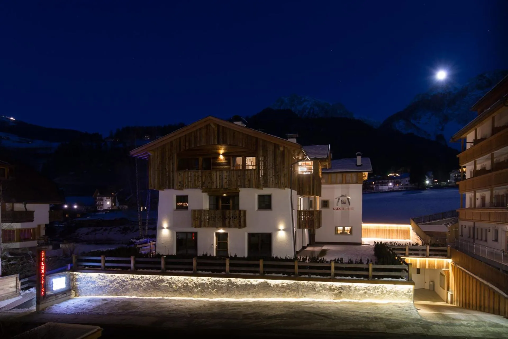 Property building in Mountainlodge Luxalpine