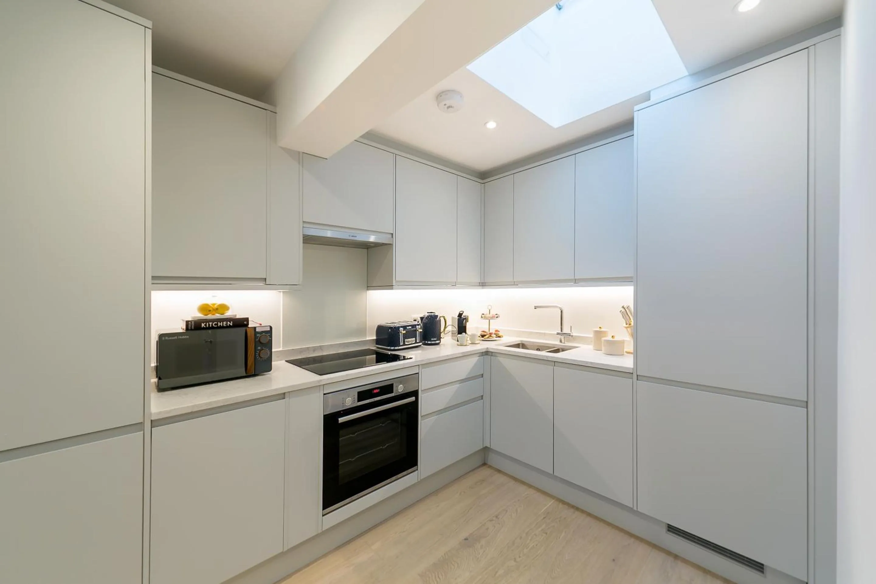 Kitchen or kitchenette in Urban Chic - Drury