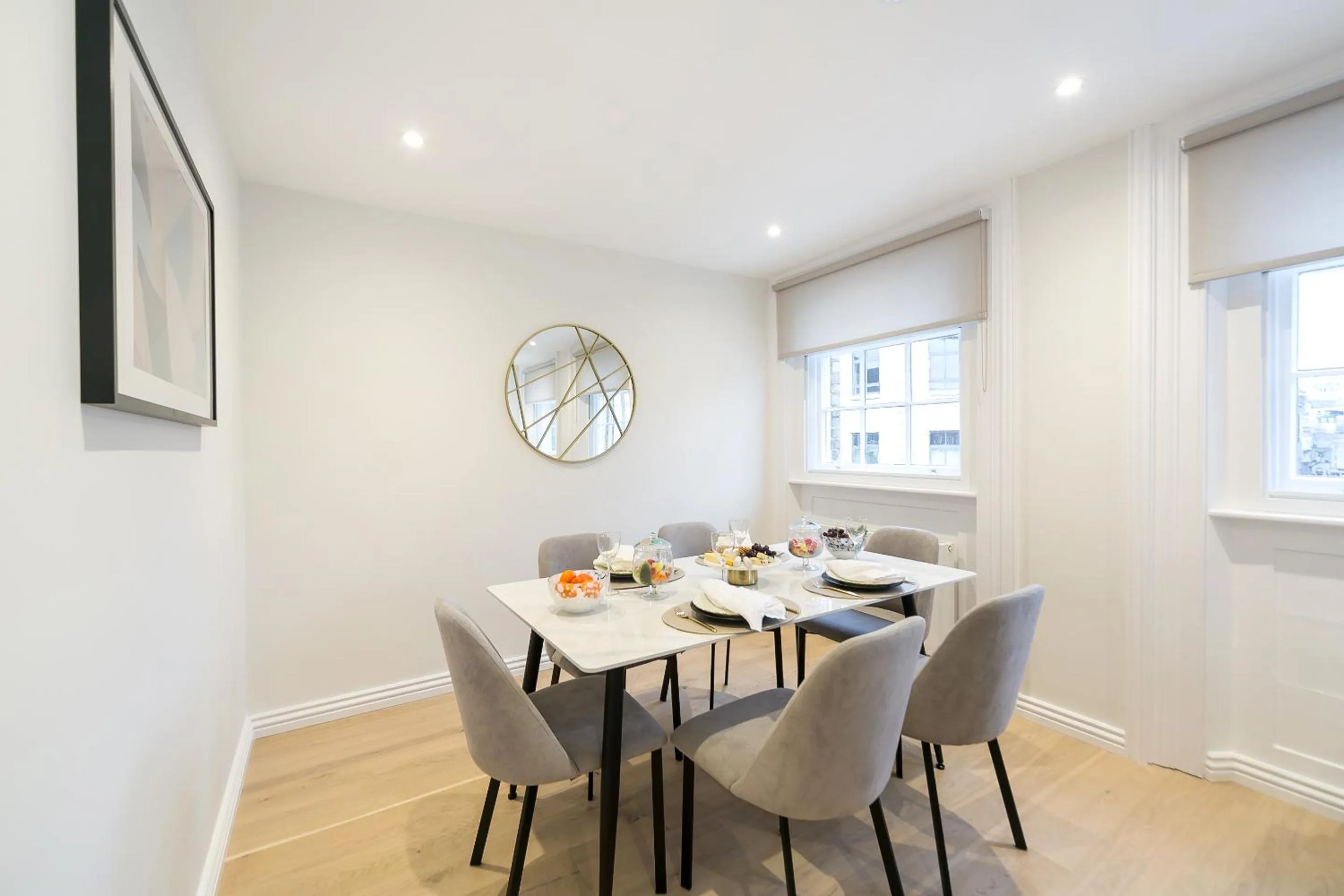 Dining area in Urban Chic - Drury