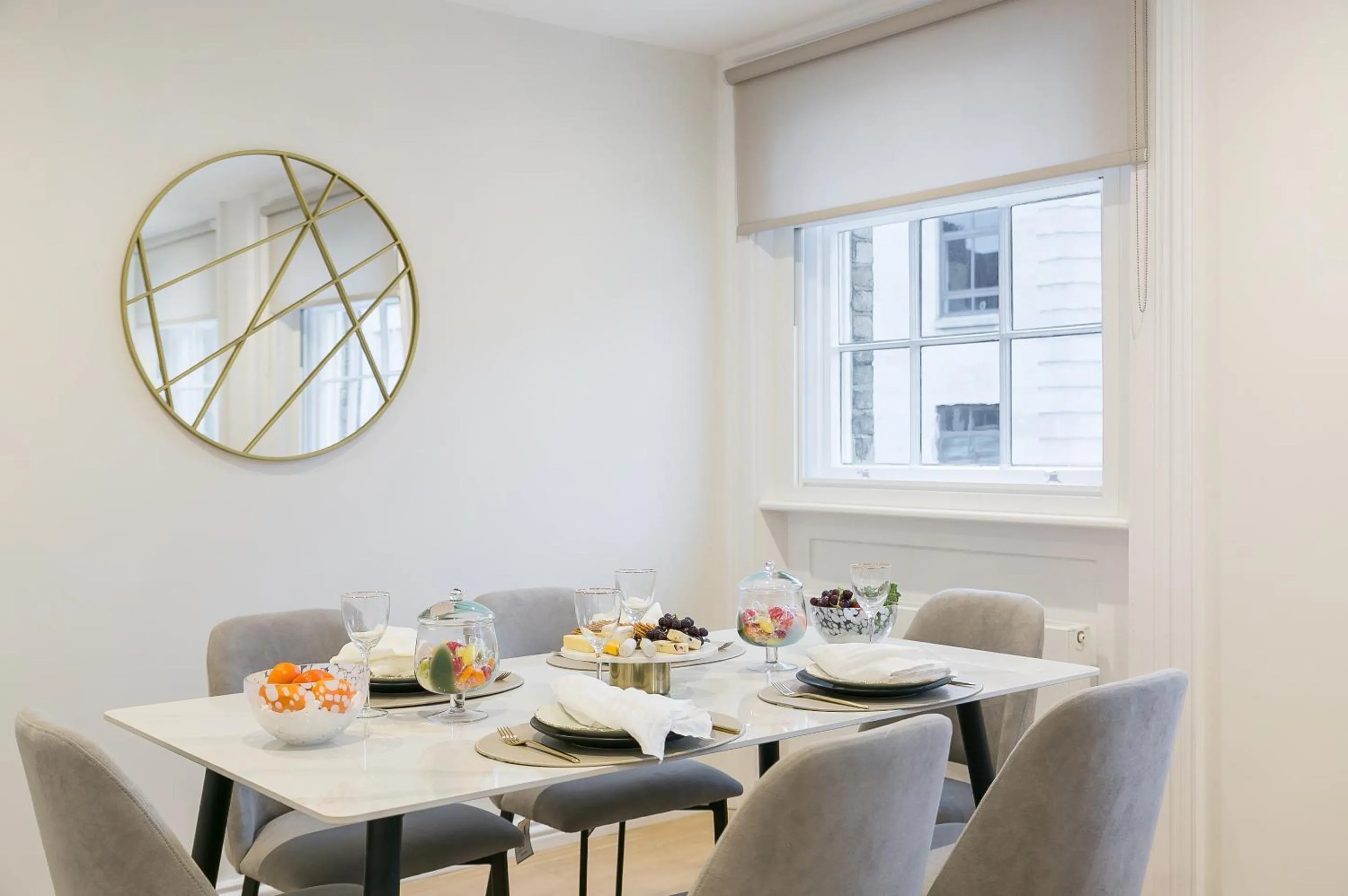 Dining area in Urban Chic - Drury
