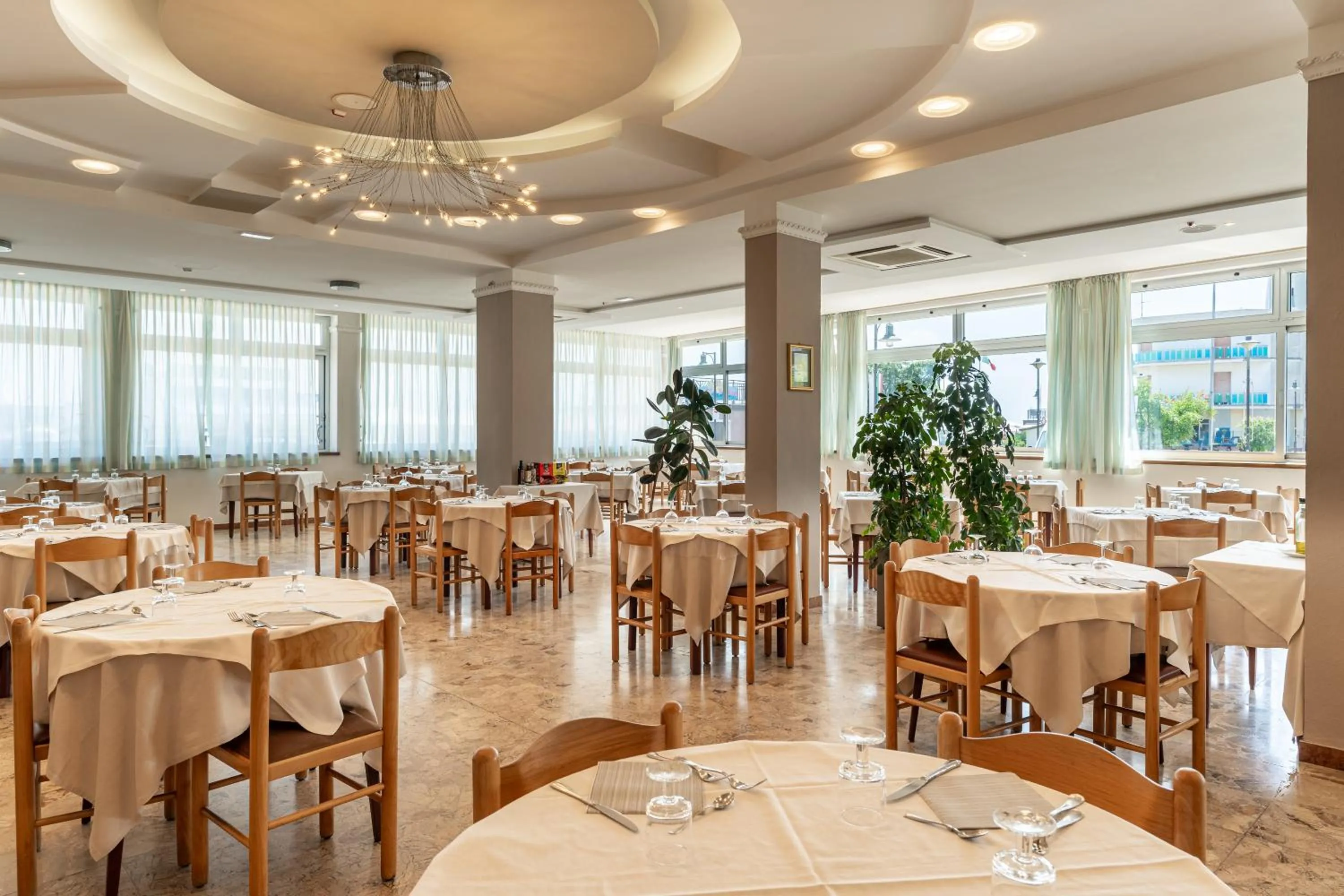 Restaurant/places to eat in Miomar Beach Hotel