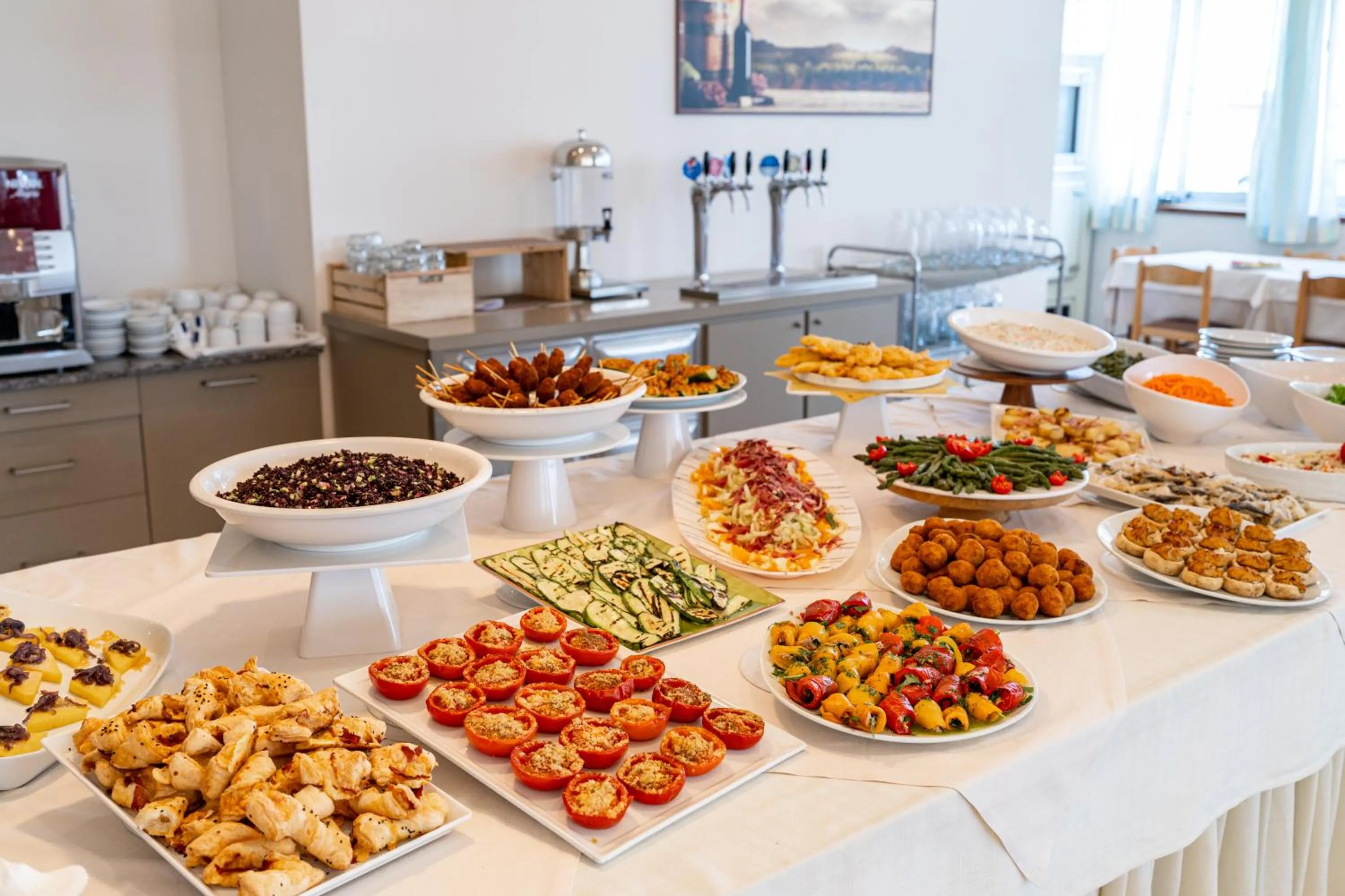 Restaurant/places to eat in Miomar Beach Hotel