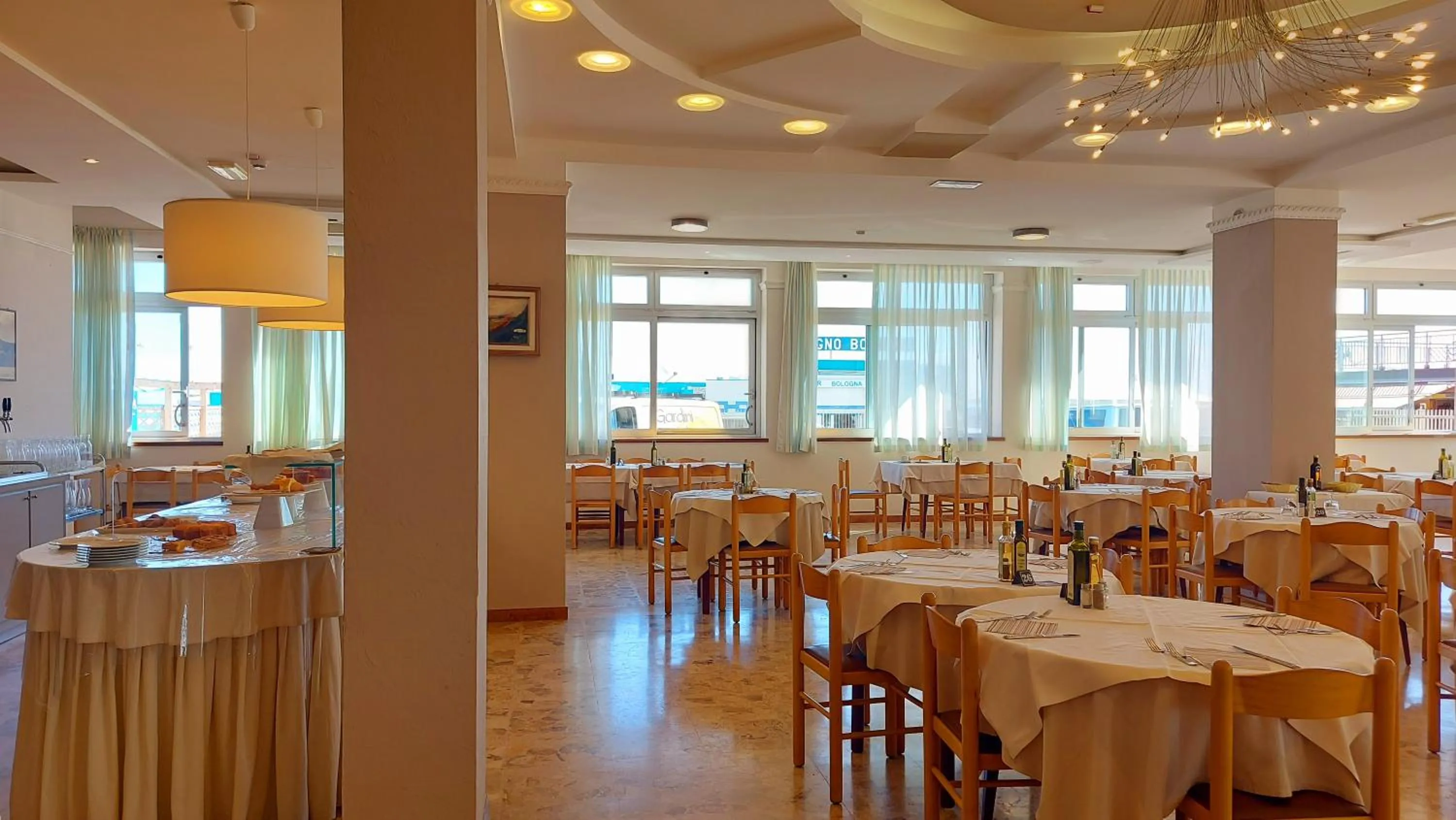 Restaurant/places to eat in Miomar Beach Hotel