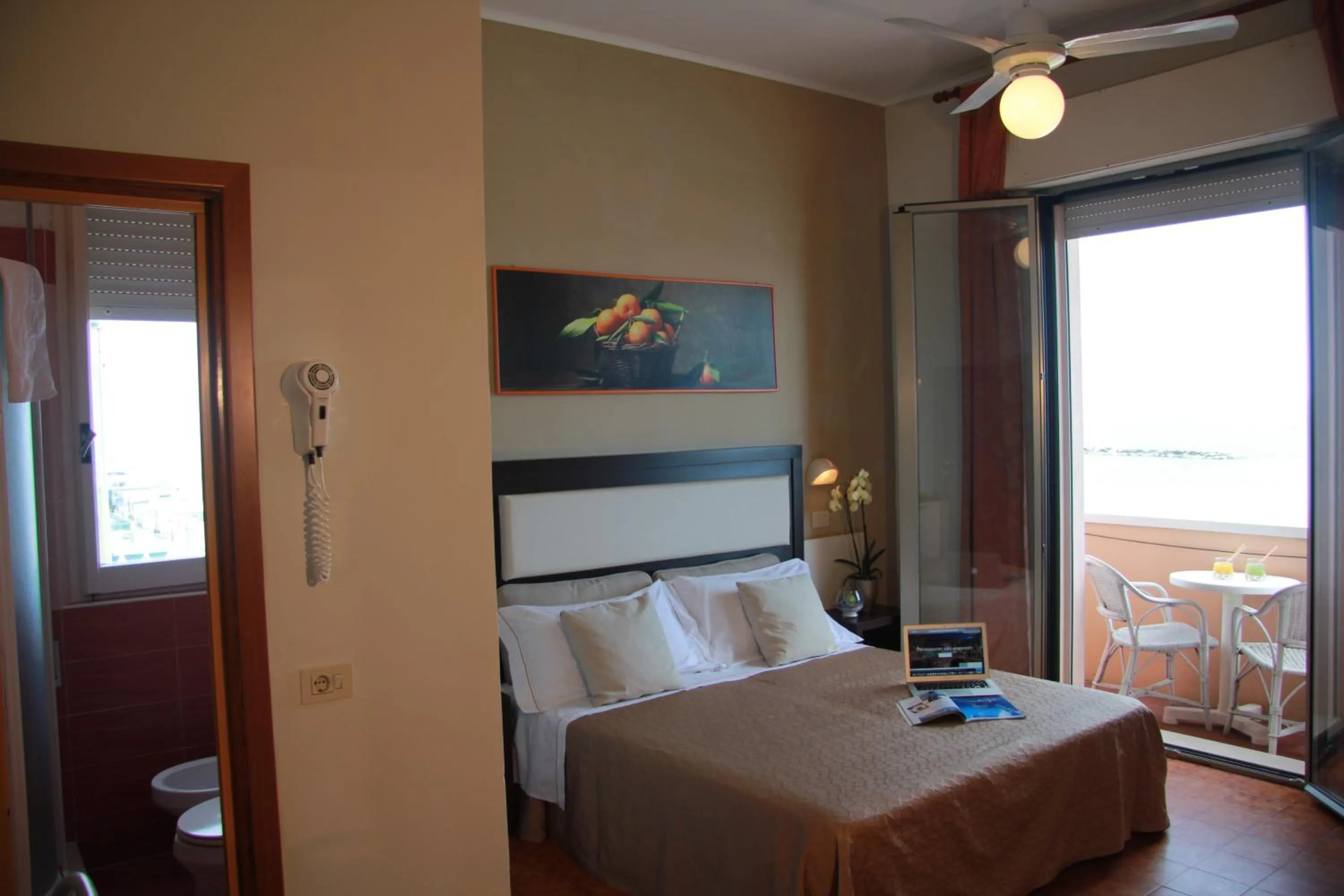 Bedroom, Bed in Miomar Beach Hotel
