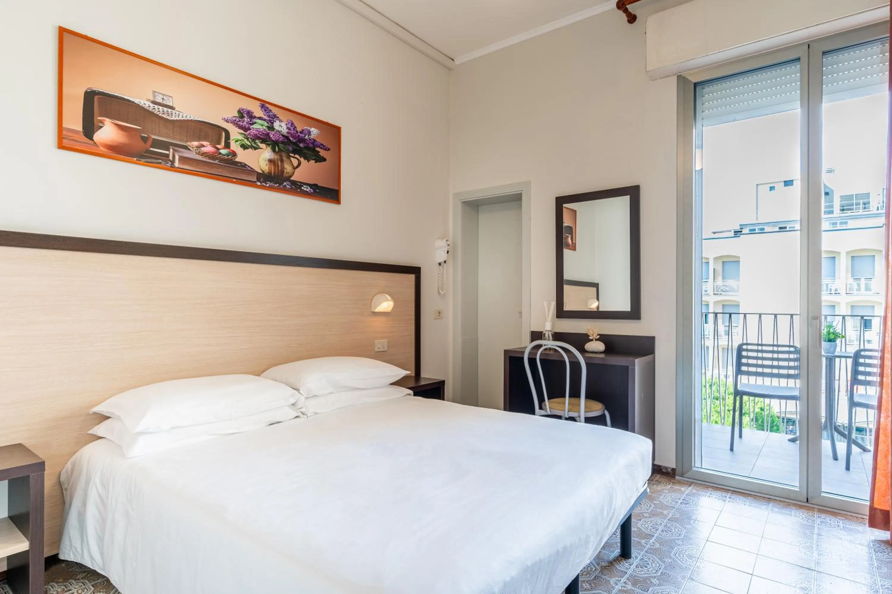 Bedroom, Bed in Miomar Beach Hotel