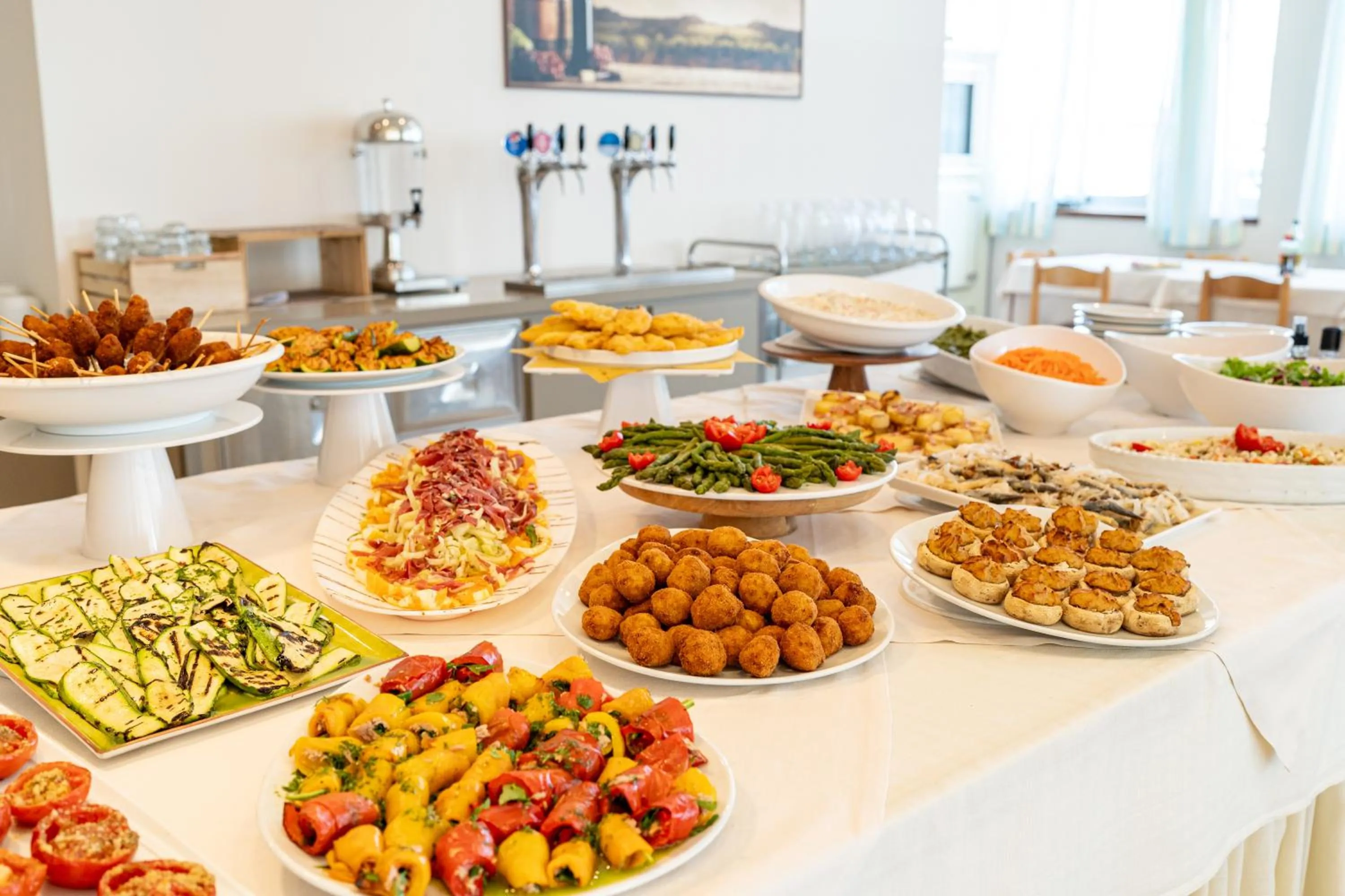 Restaurant/places to eat in Miomar Beach Hotel