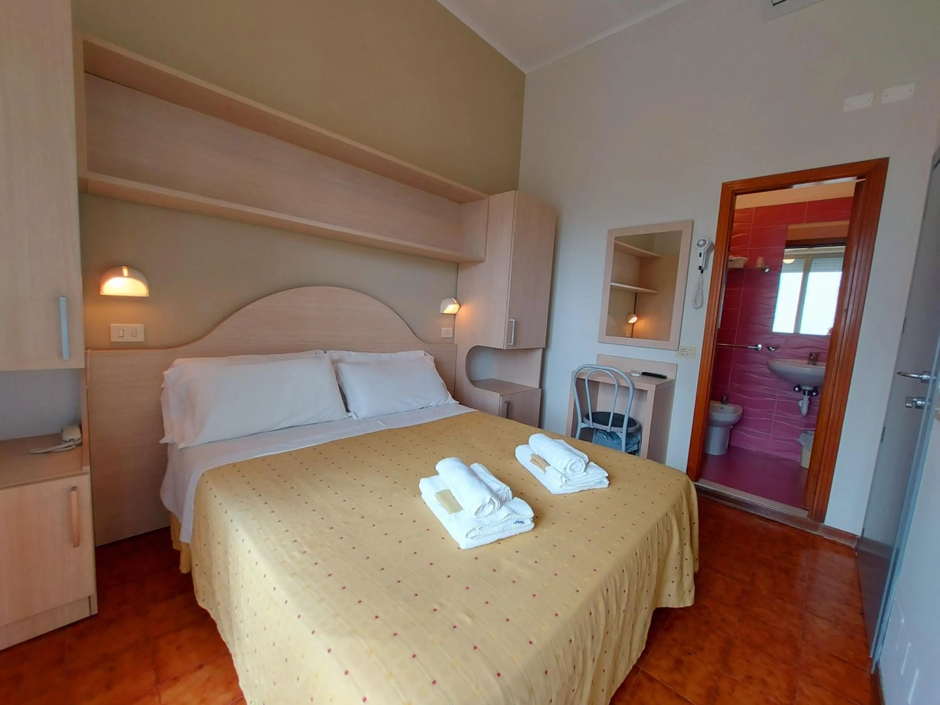 Bedroom, Bed in Miomar Beach Hotel