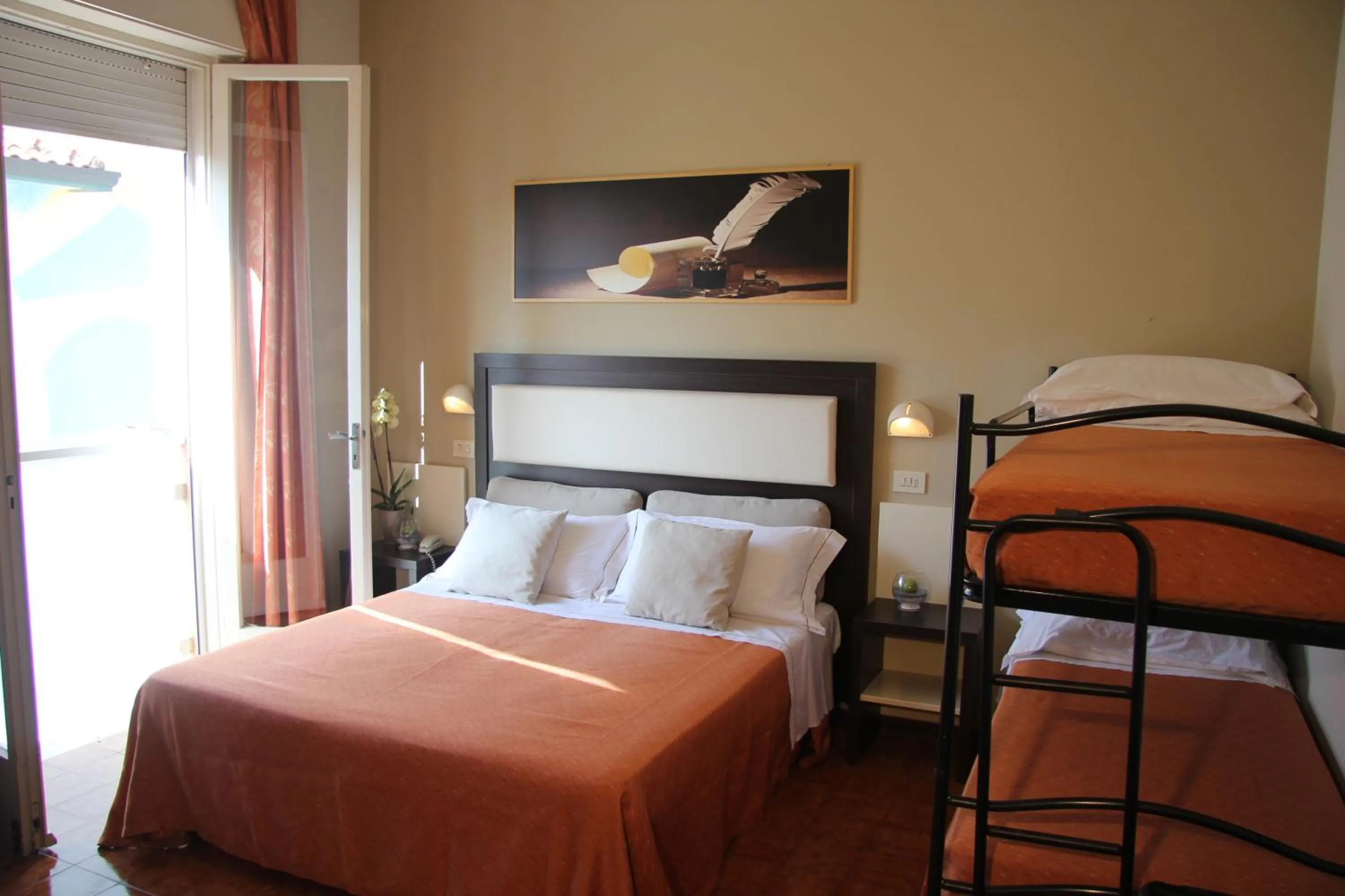 Bedroom, Bed in Miomar Beach Hotel