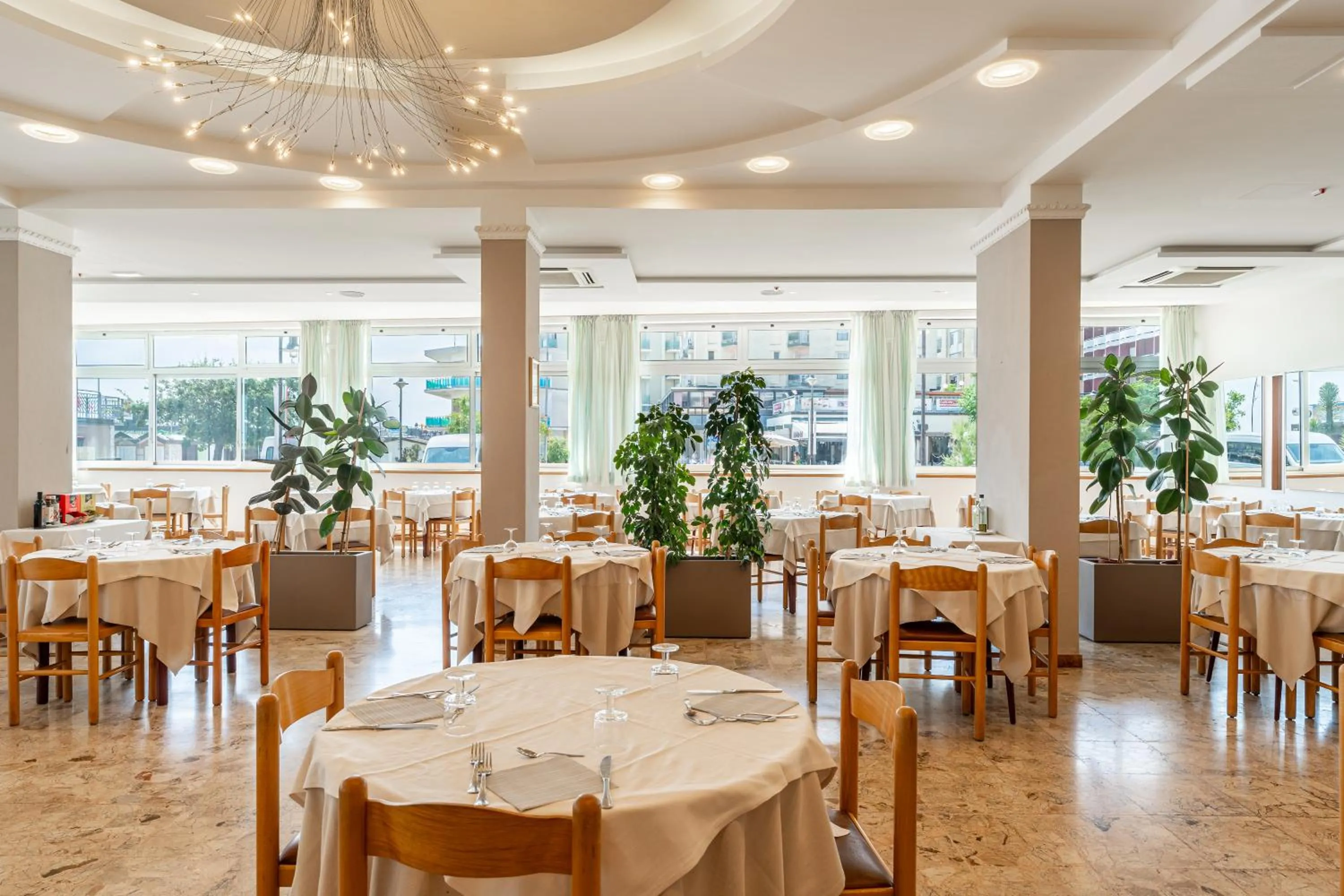 Restaurant/places to eat in Miomar Beach Hotel