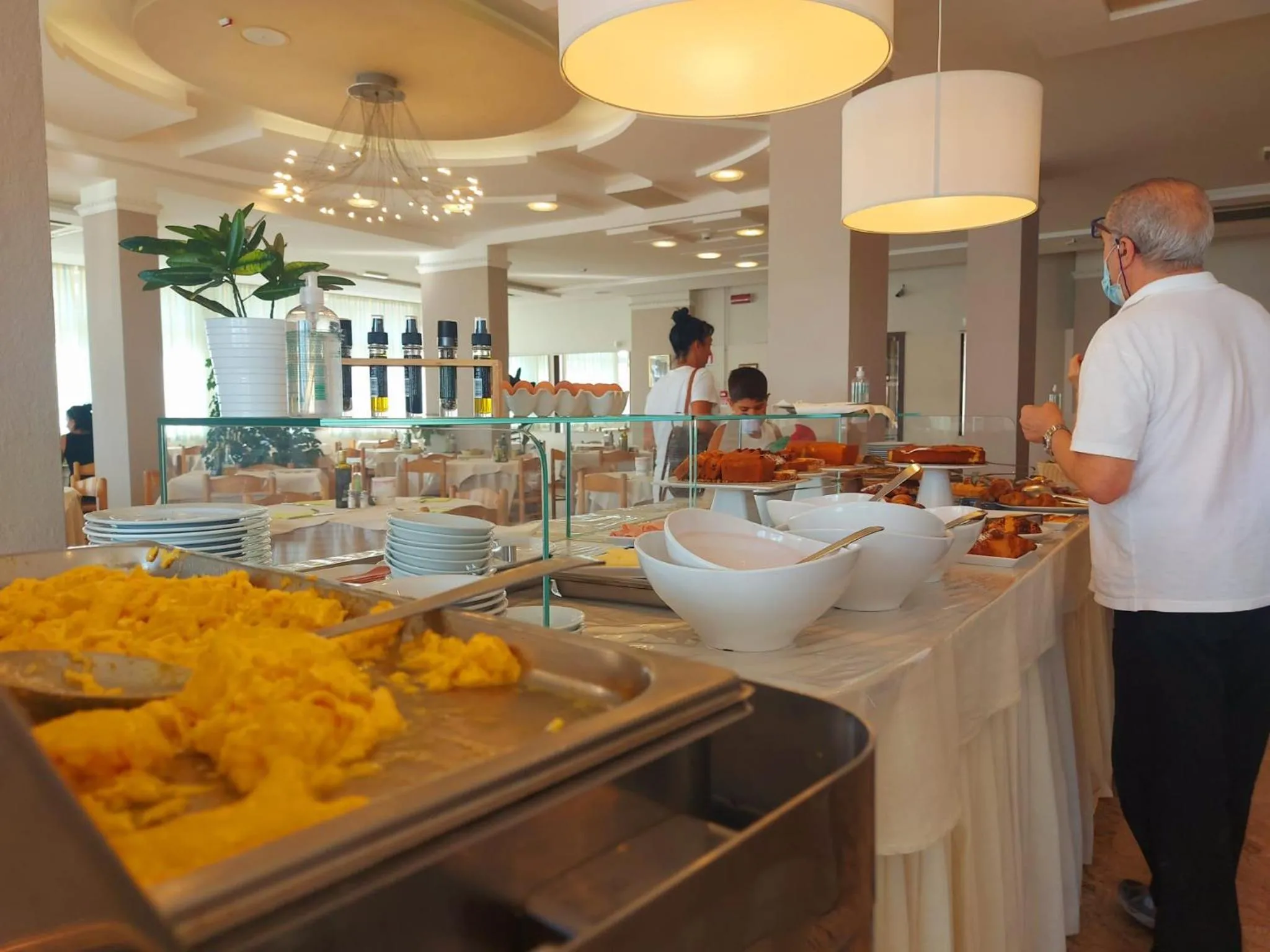 Restaurant/places to eat in Miomar Beach Hotel