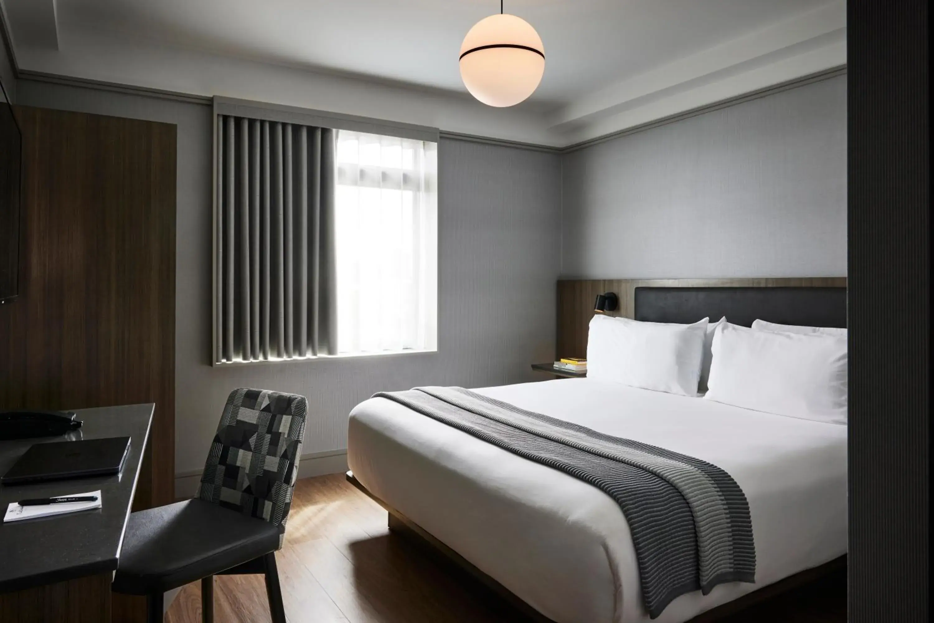 Photo of the whole room, Bed in The Melrose Hotel Photo of the whole room, Bed in The Melrose Hotel