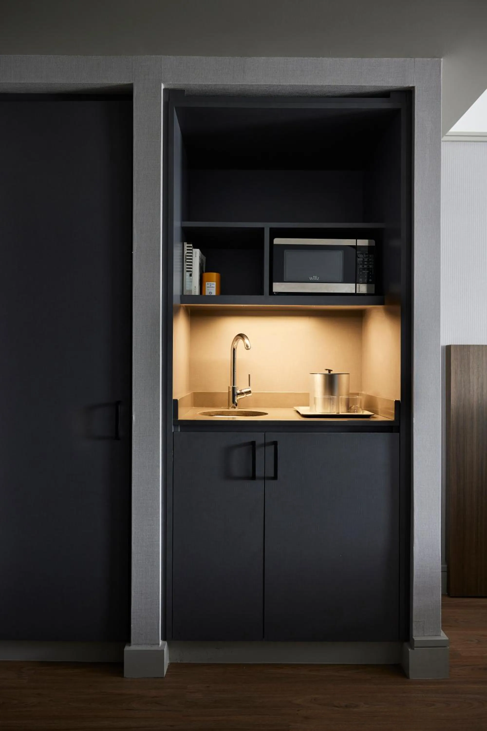 Kitchen or kitchenette in The Melrose Hotel