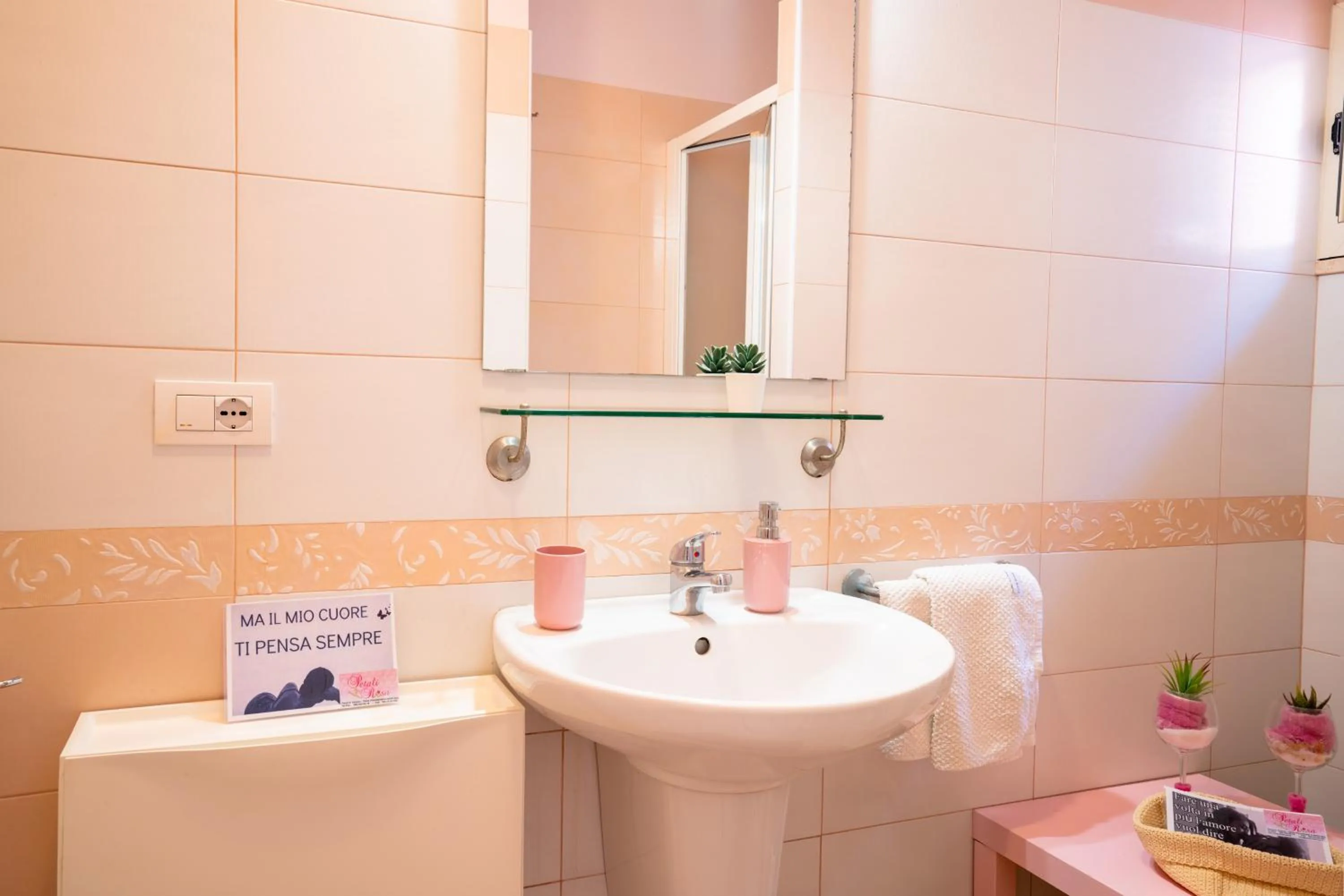 Bathroom in Petali Rosa