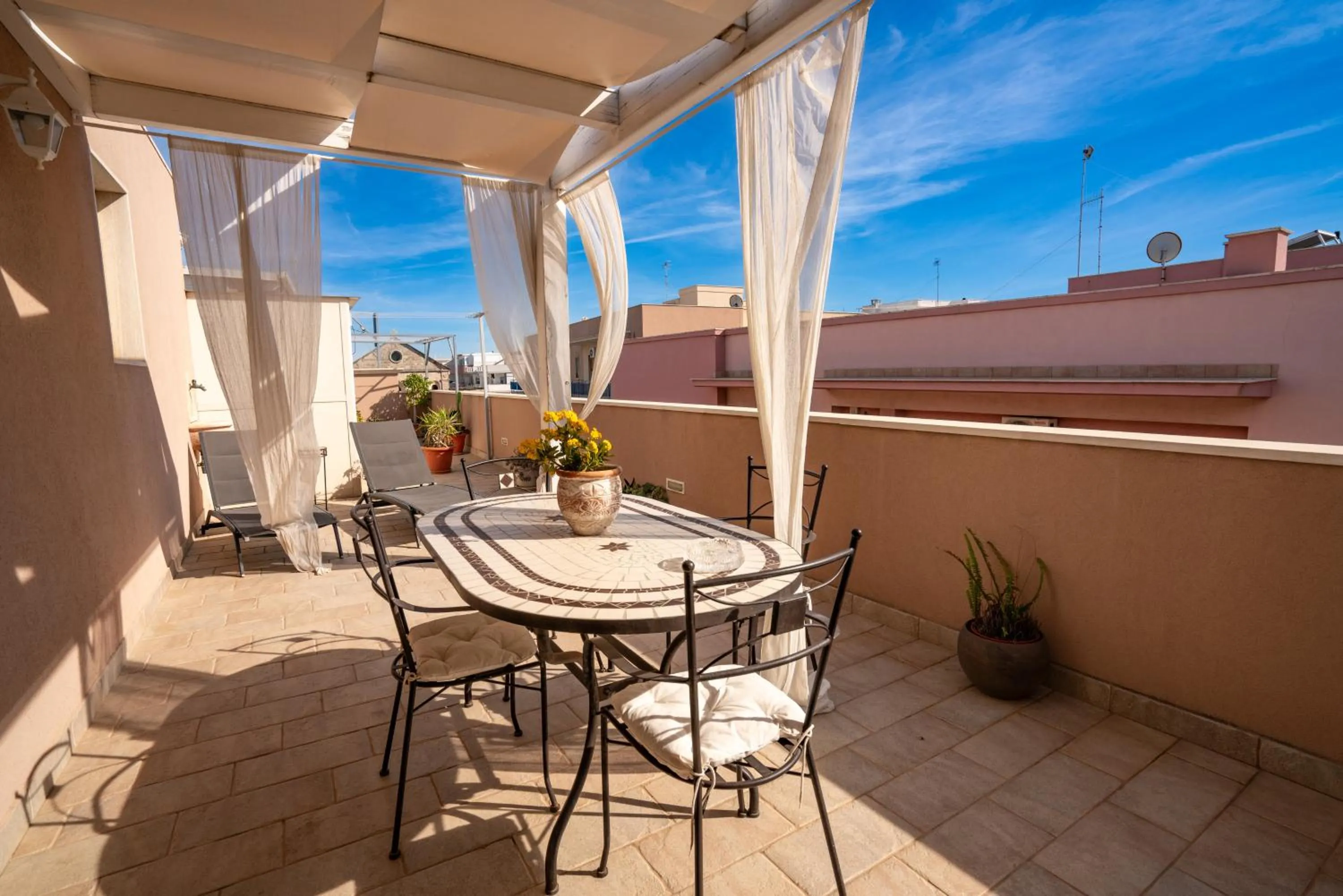 Patio in Petali Rosa