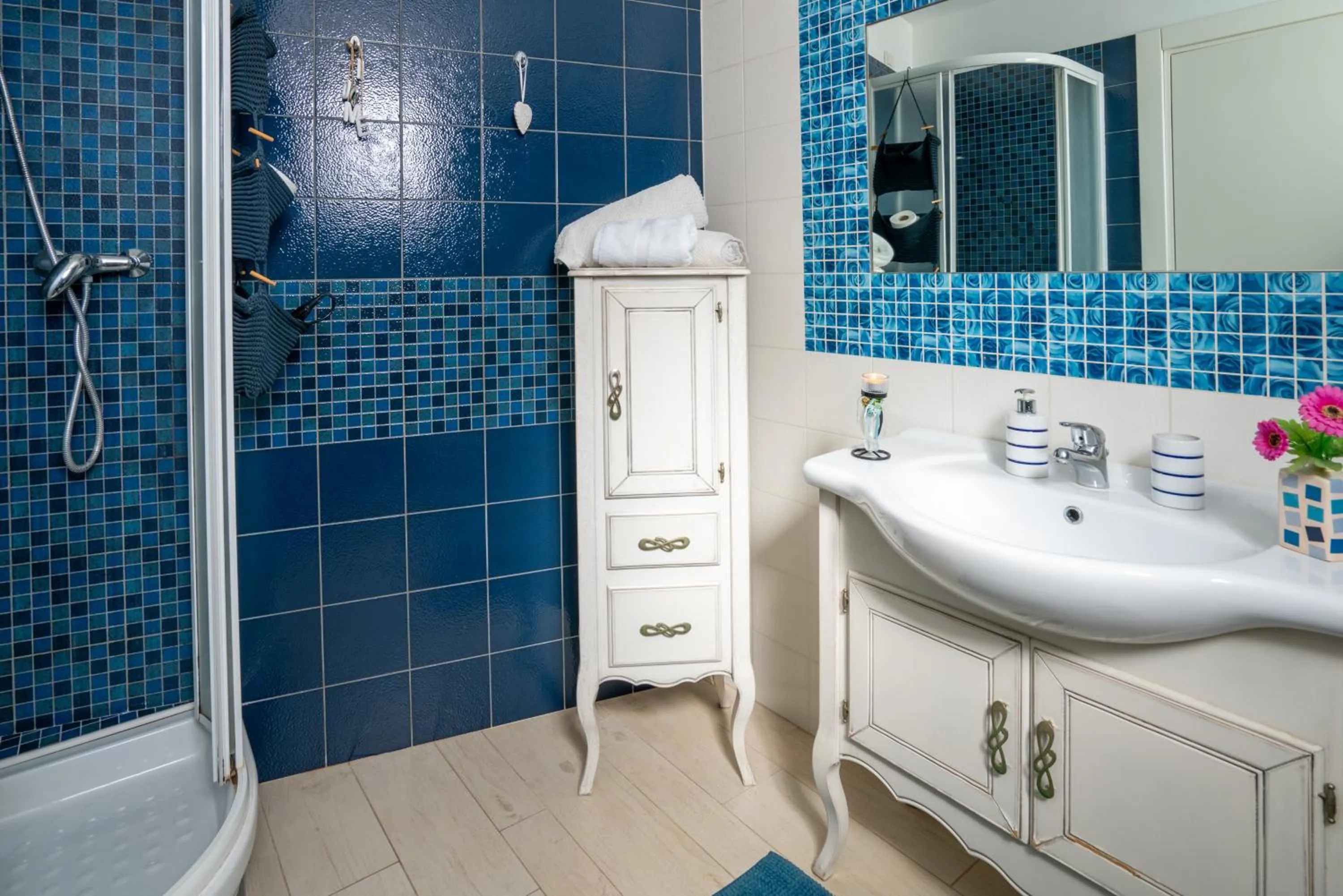 Toilet in Petali Rosa