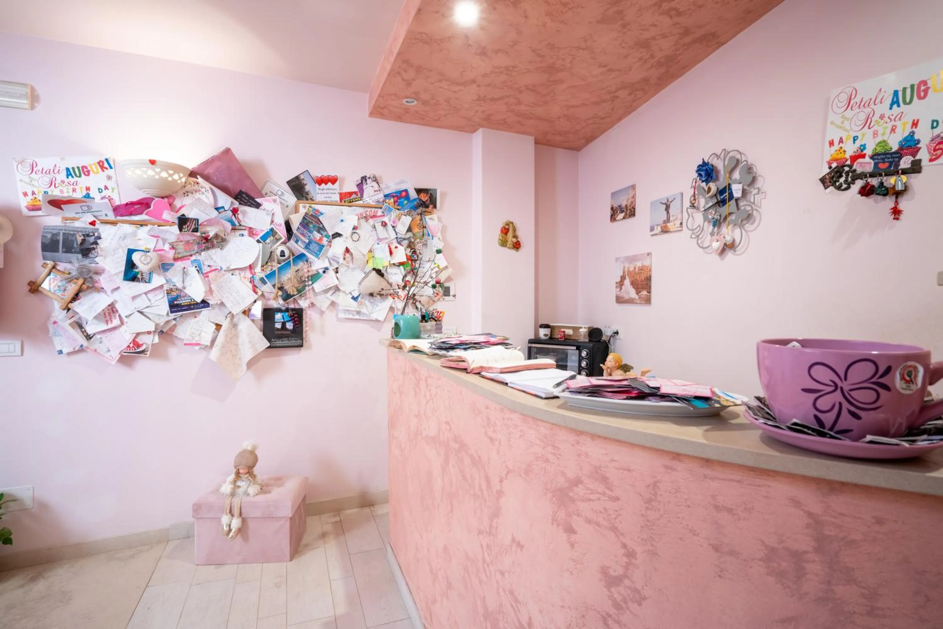hair dresser in Petali Rosa