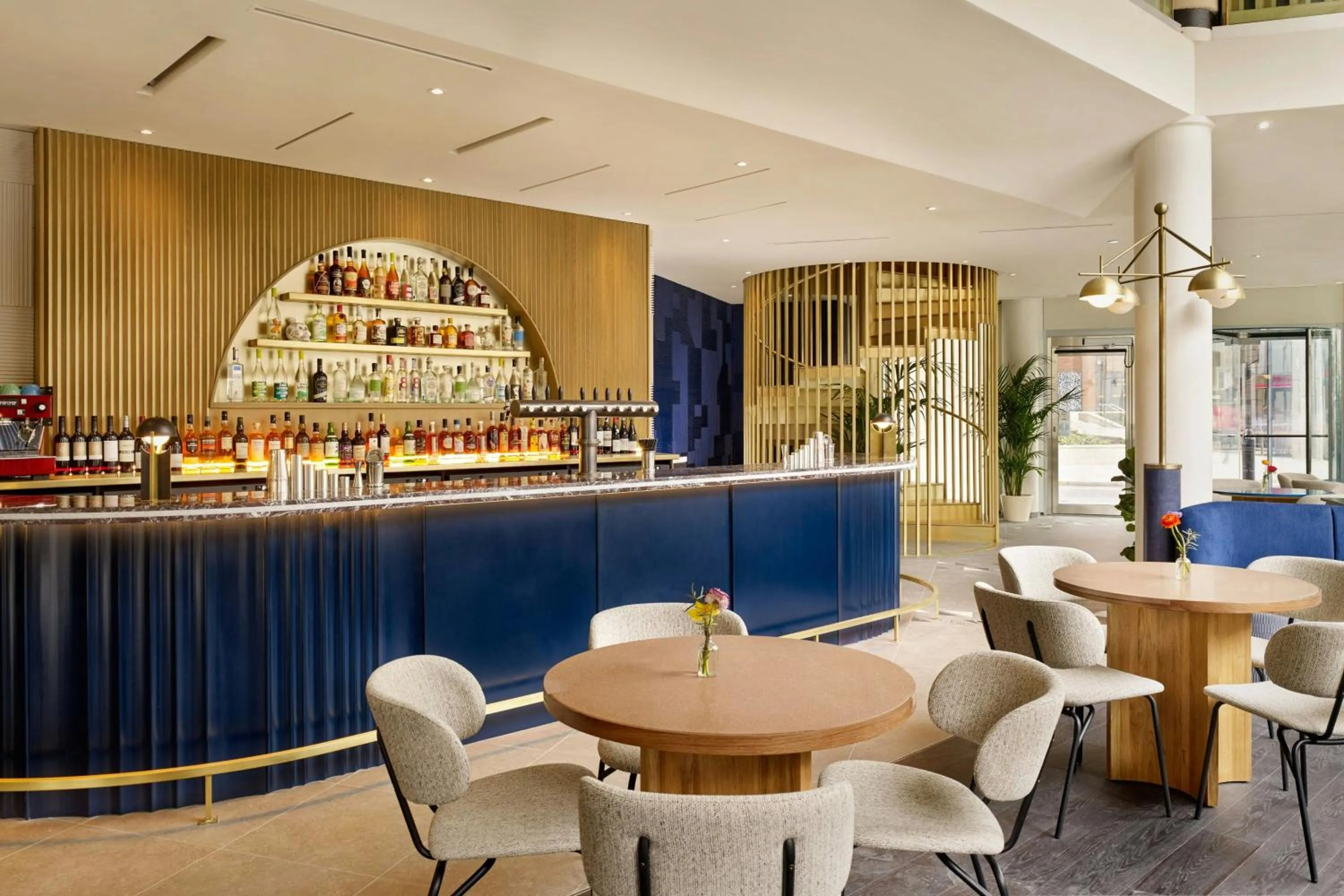 Lounge or bar in Montcalm East, Autograph Collection