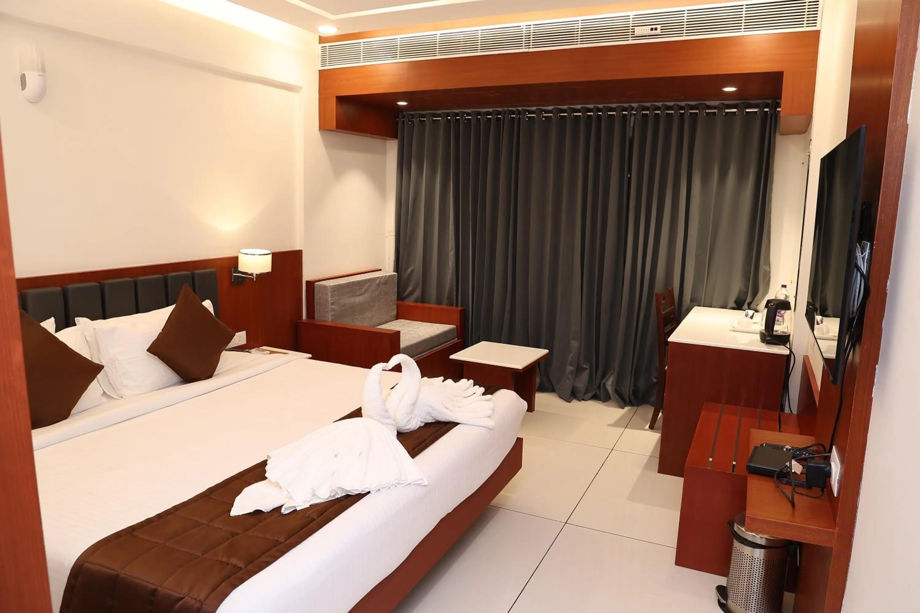 Bed in KTDC Rain Drops Hotel