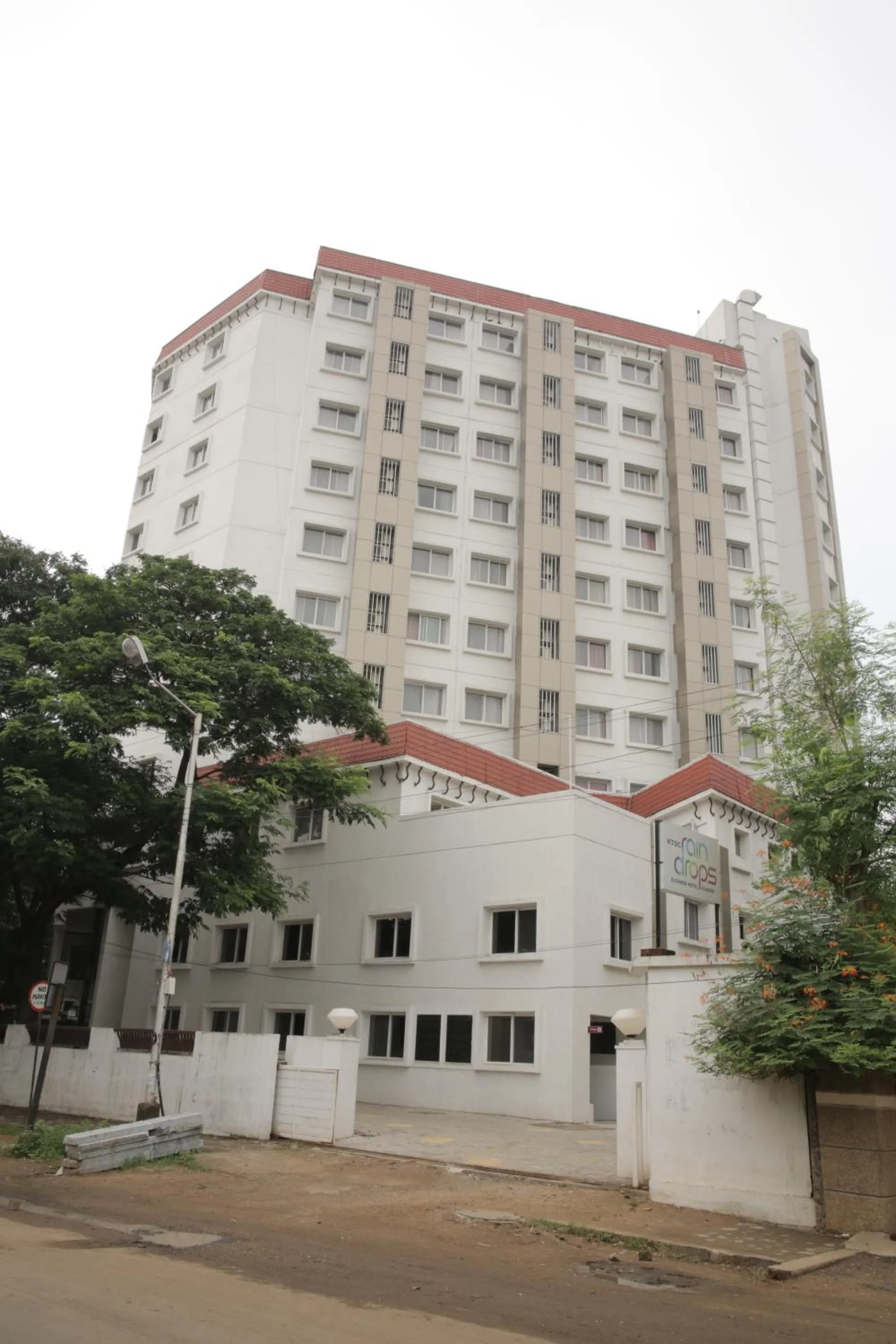 Property building in KTDC Rain Drops Hotel