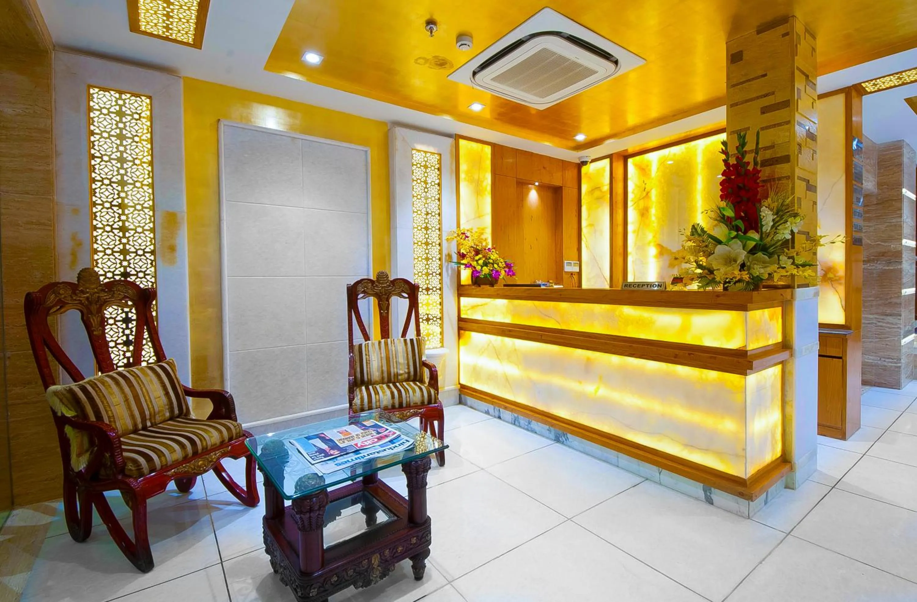 Lobby or reception in Hotel Swaran Palace