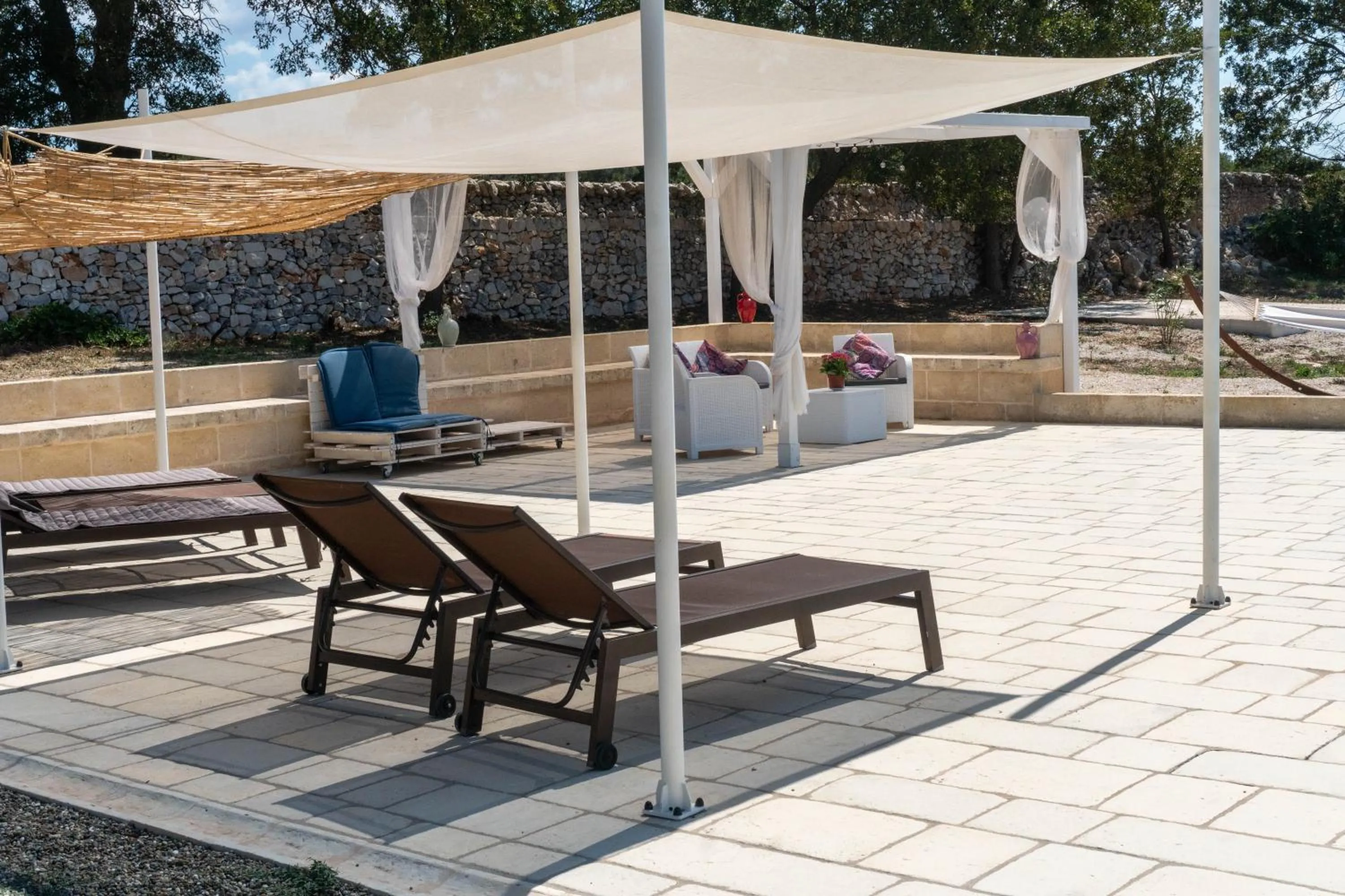 sunbed in Trullo Dimora Podere Papilio