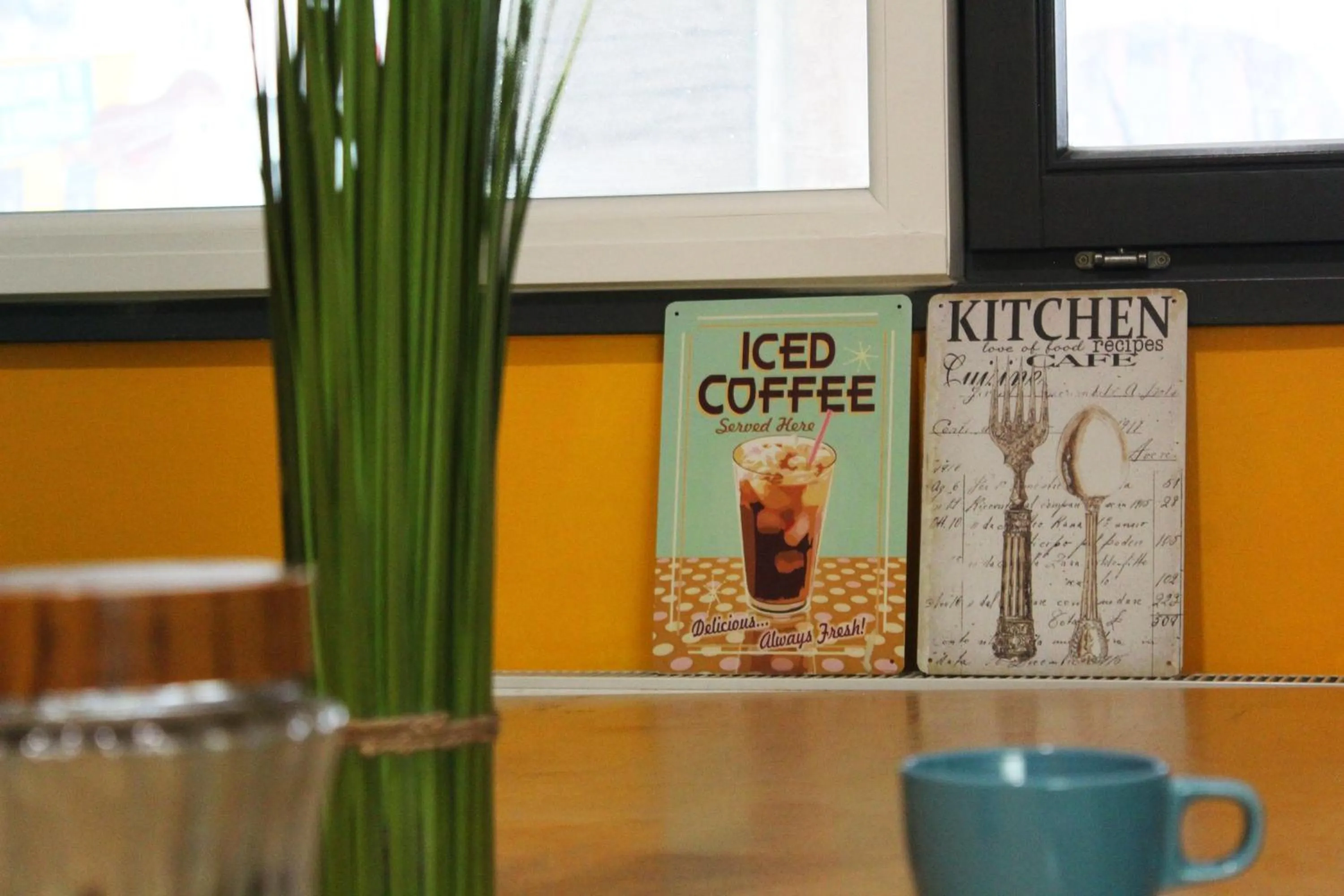 Communal kitchen in Absolut City Hostel Budapest