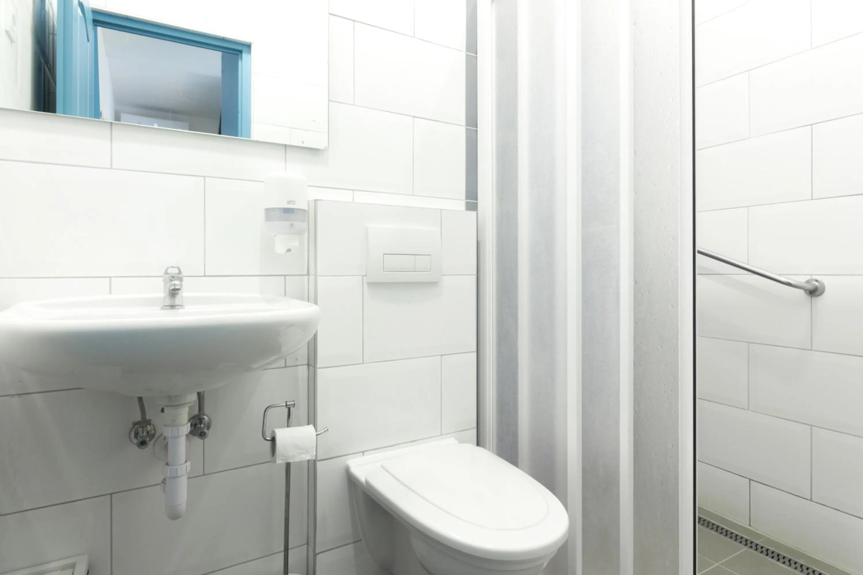 Bathroom in Absolut City Hostel Budapest