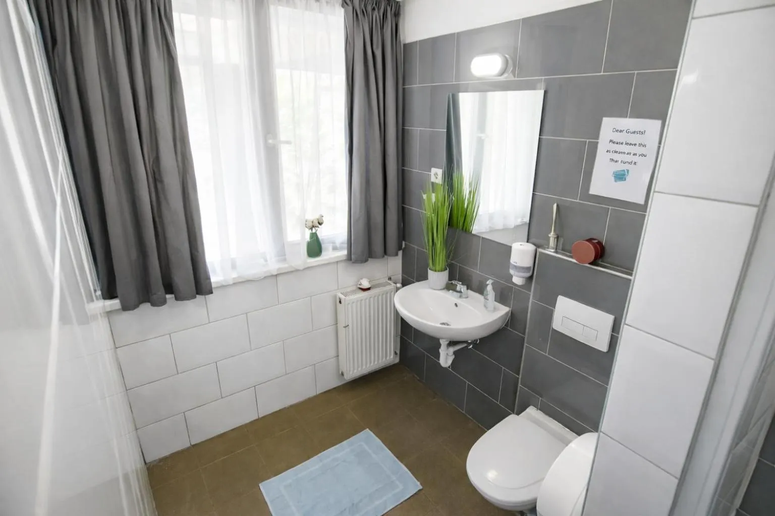 Bathroom in WOW City Hostel