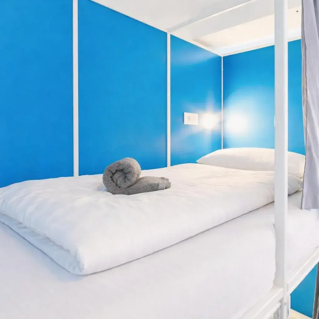 Bed in 6-Bed Mixed Dormitory Room in WOW City Hostel Bed in 6-Bed Mixed Dormitory Room in WOW City Hostel