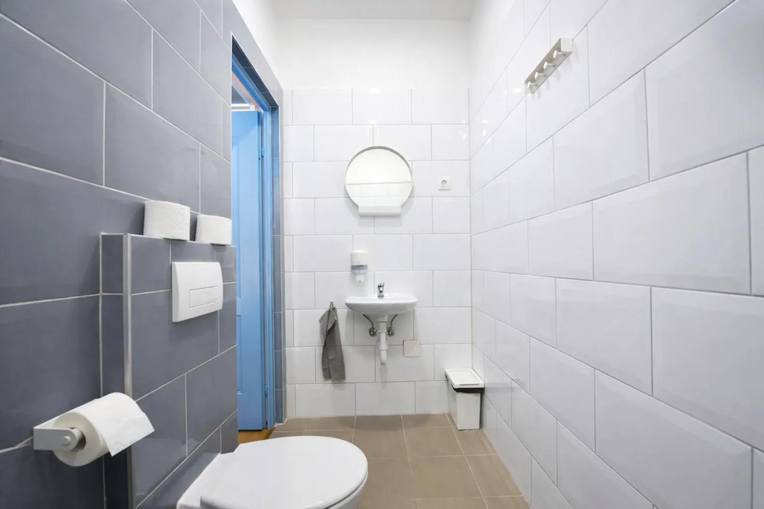 Bathroom in WOW City Hostel