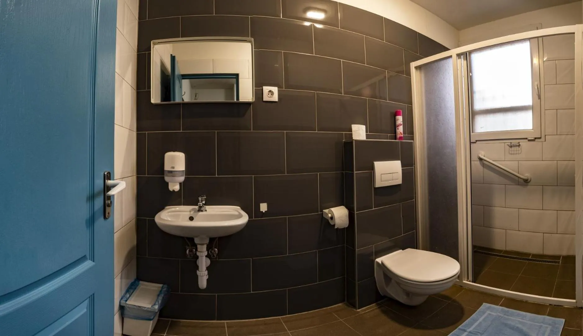 Bathroom in Absolut City Hostel Budapest