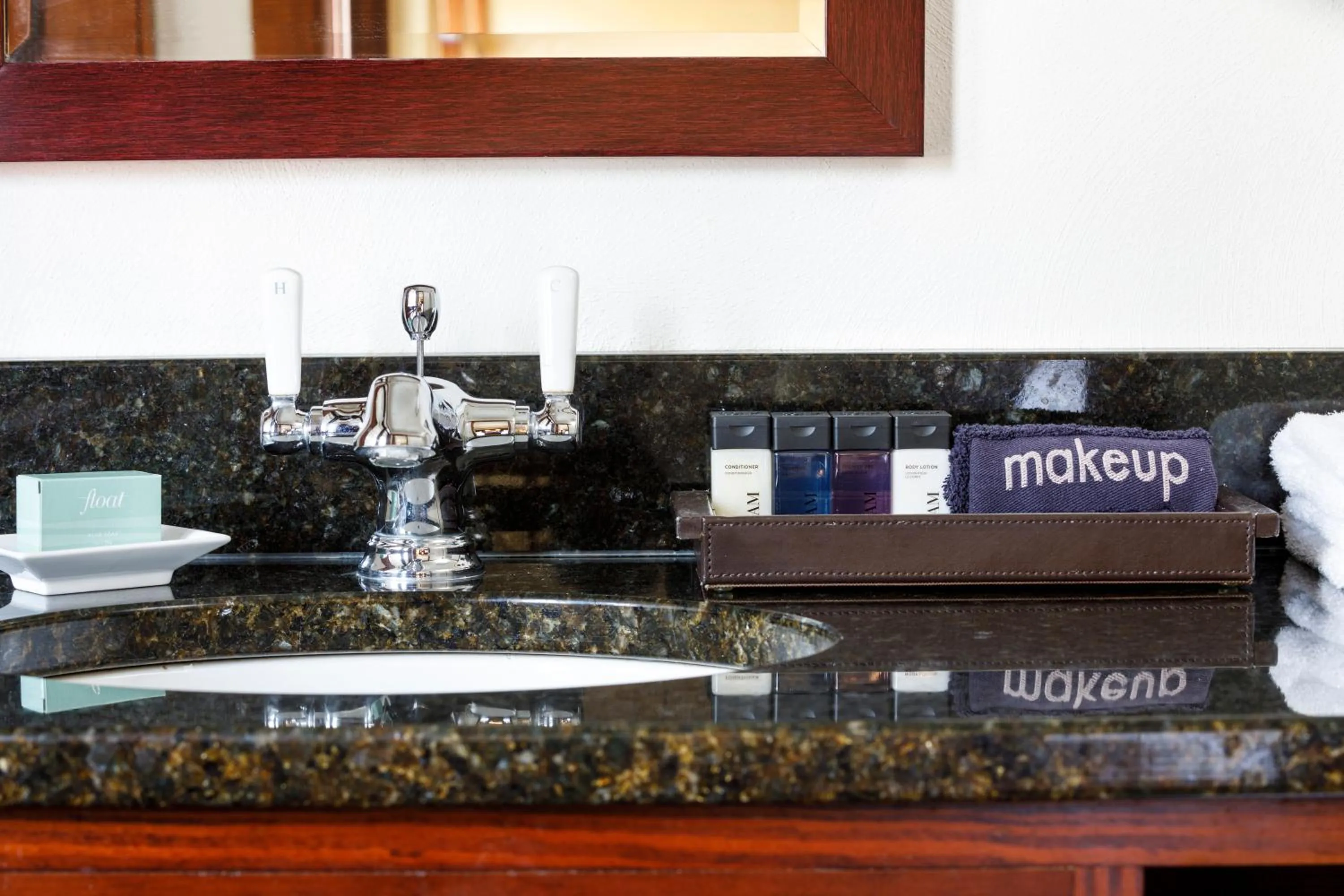 Bathroom in The Historic Park Inn Hotel