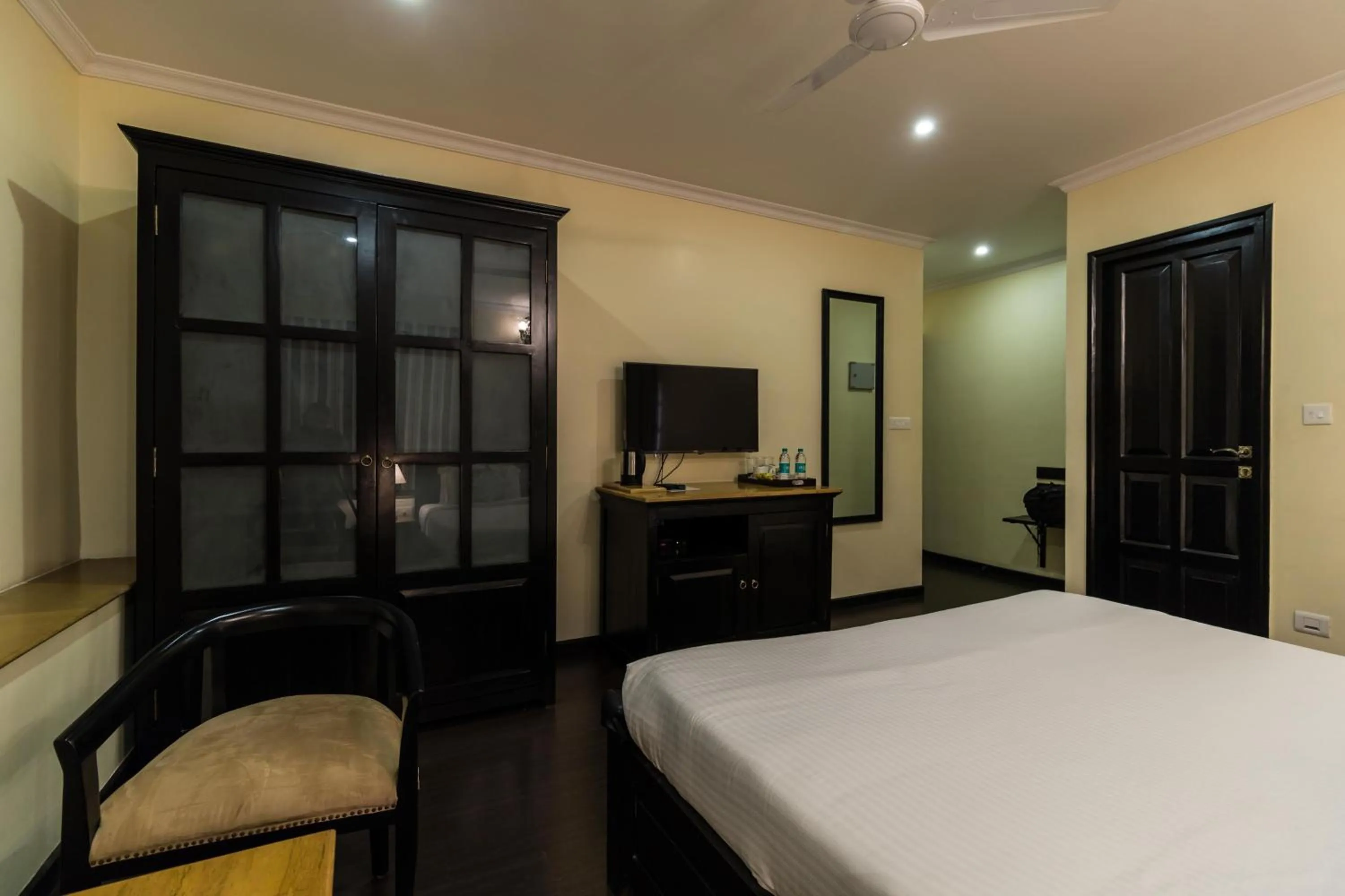 Photo of the whole room, Bed in La Maison by Dia Hotels and Homes