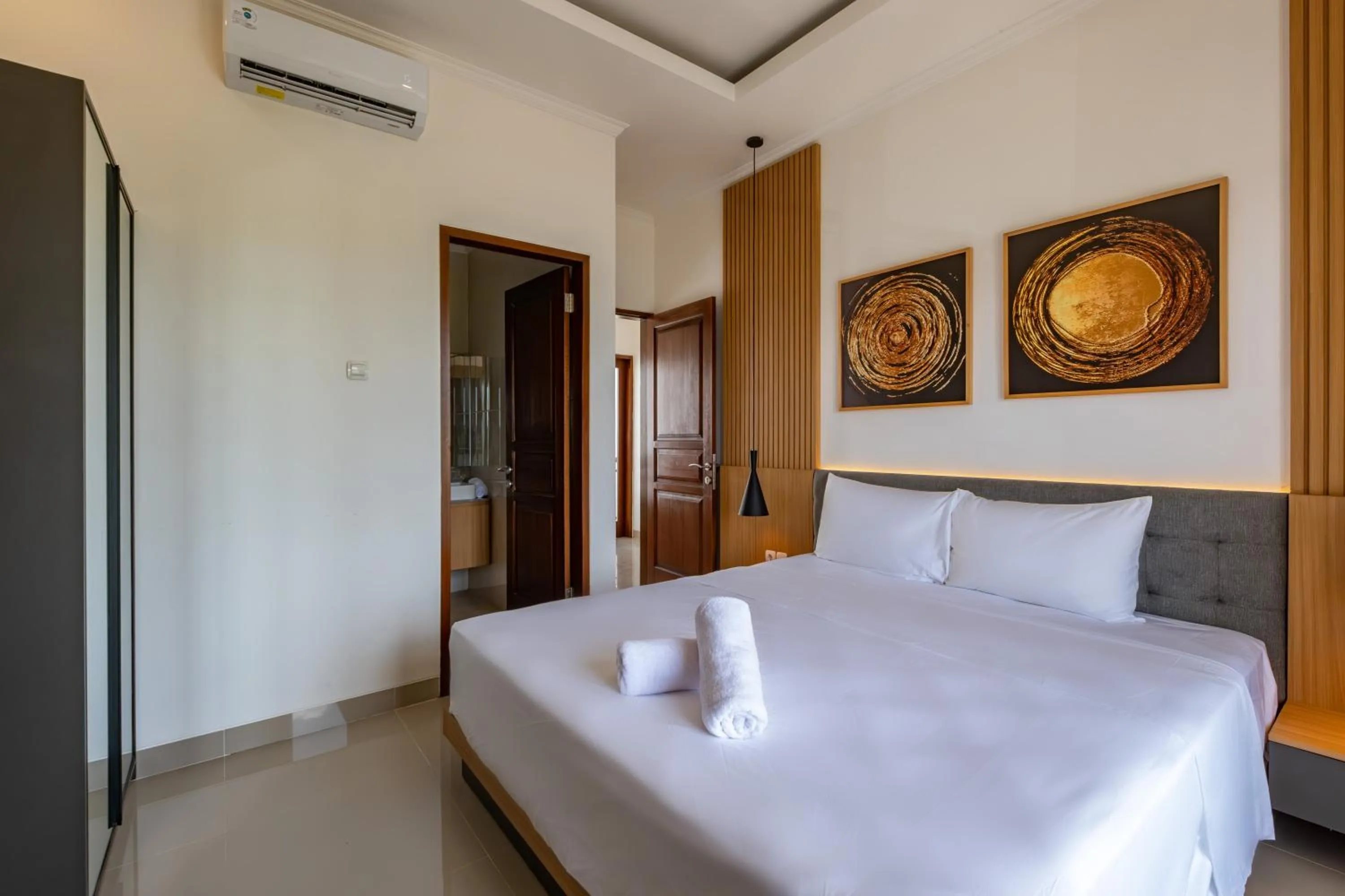 Bed in Taman Seminyak Suites