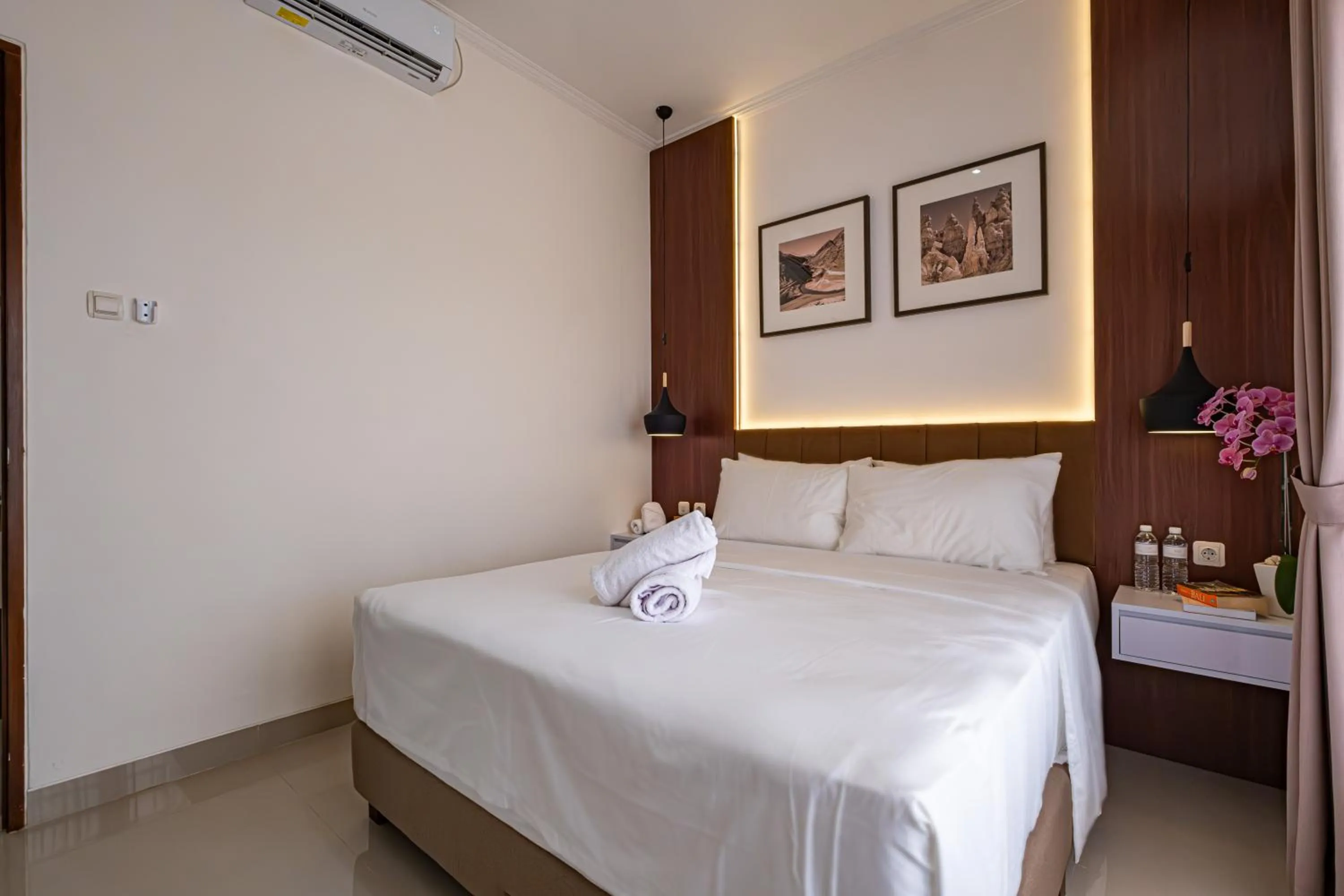 Bed in Taman Seminyak Suites
