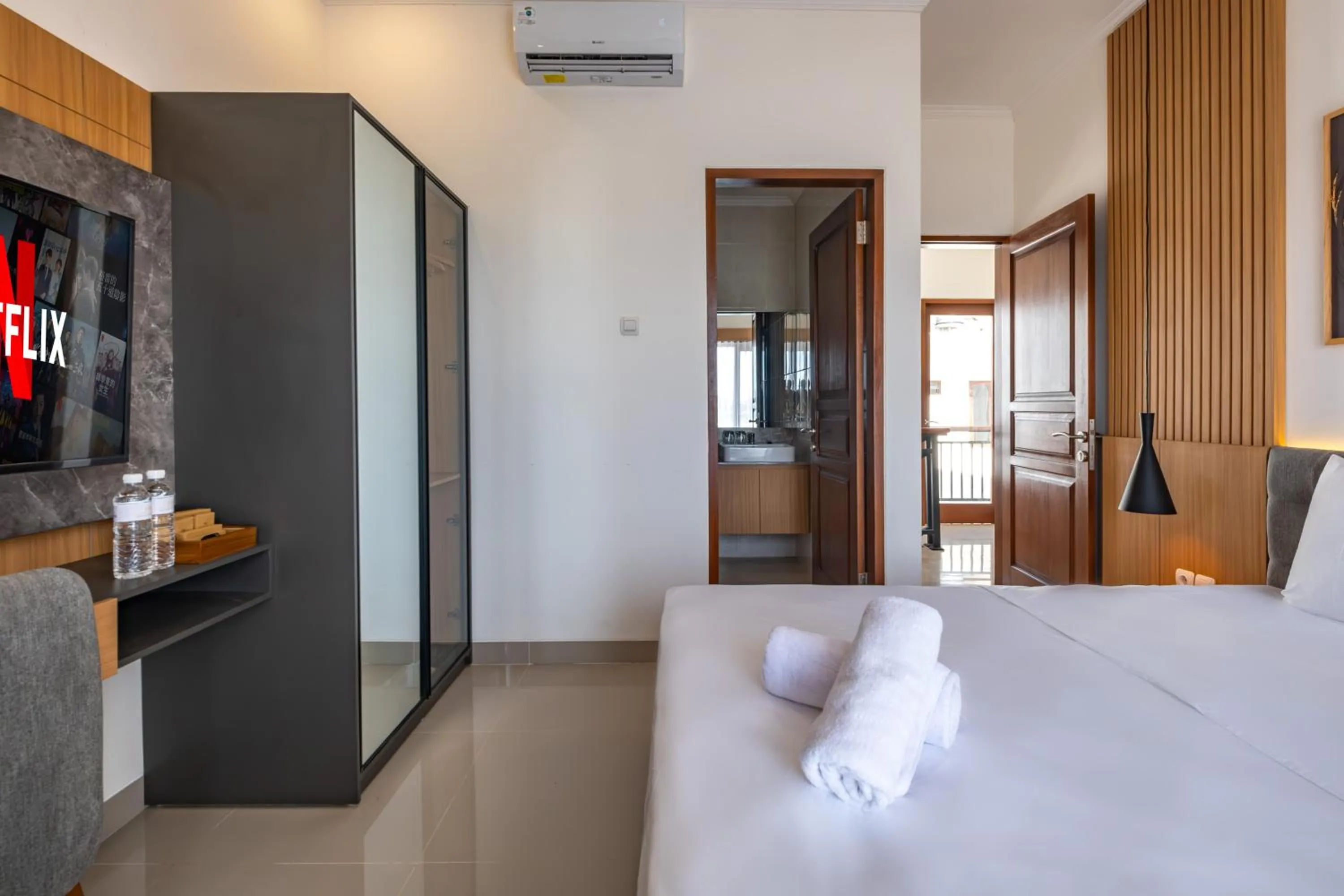 Bed in Taman Seminyak Suites