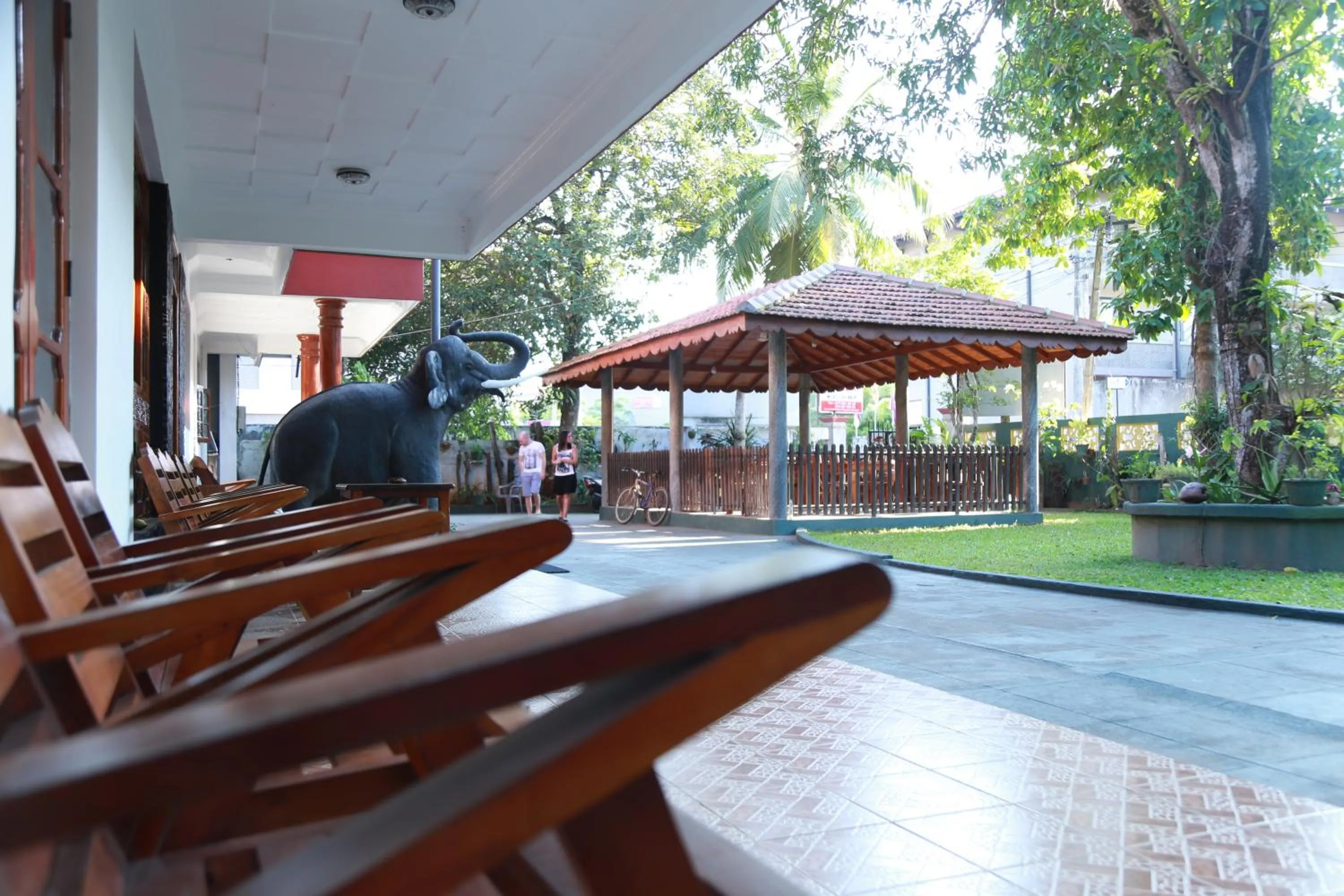 Restaurant/places to eat in Sumal Villa