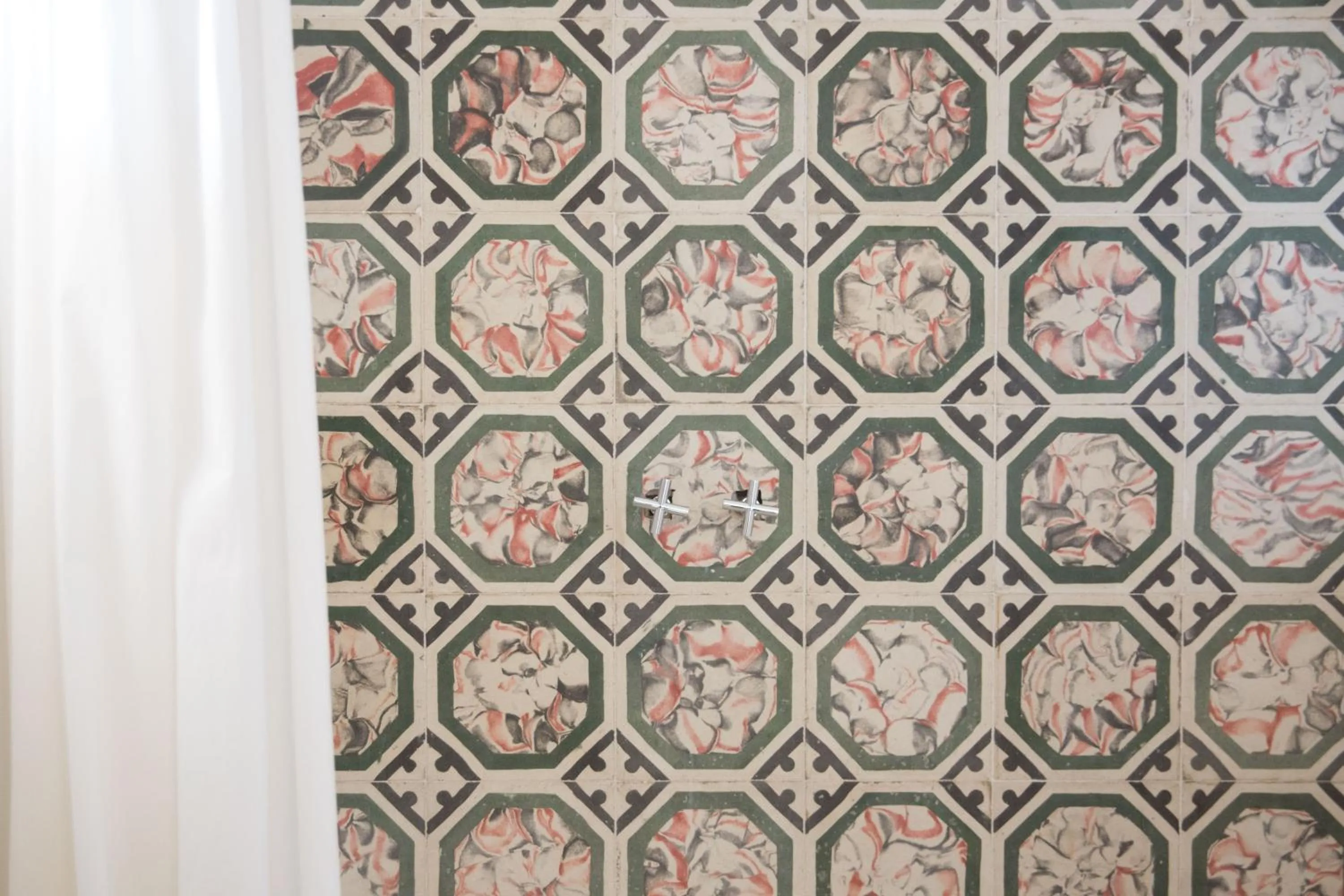 Shower in Masseria Prosperi