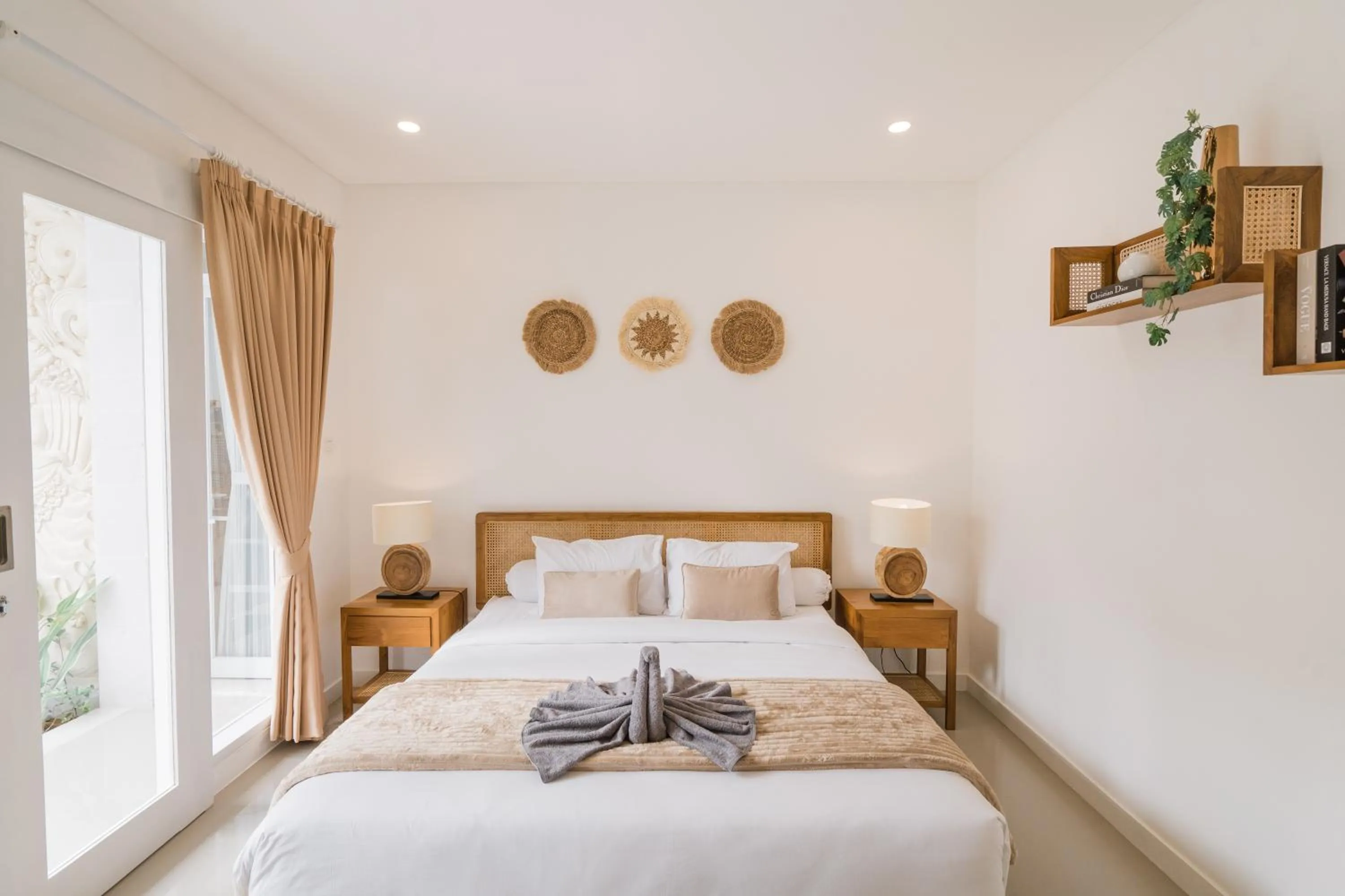 Bedroom, Bed in Villa Noni Kerobokan - By Bali Lyfe Venture