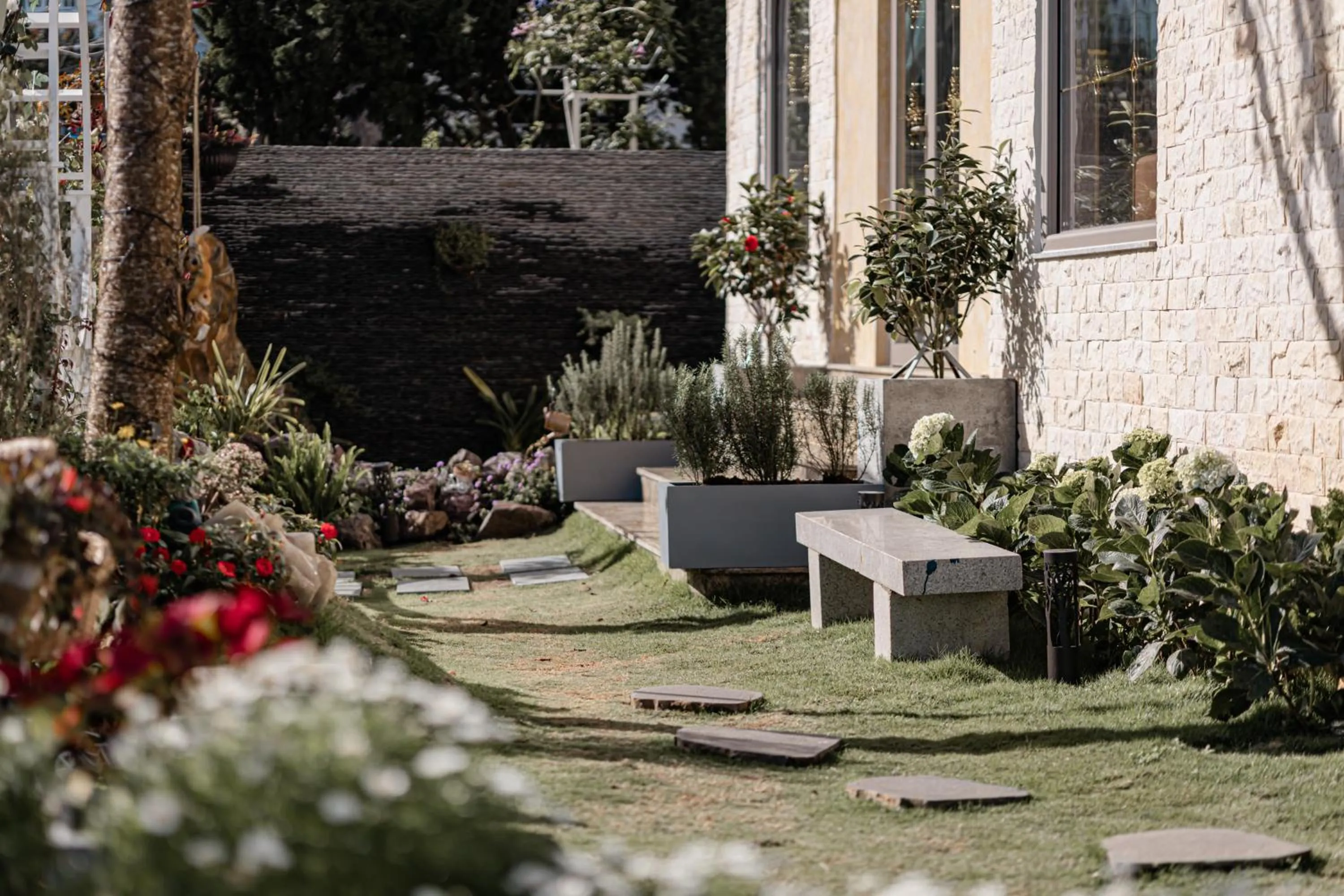 Garden in Jodi Dalat Hotel