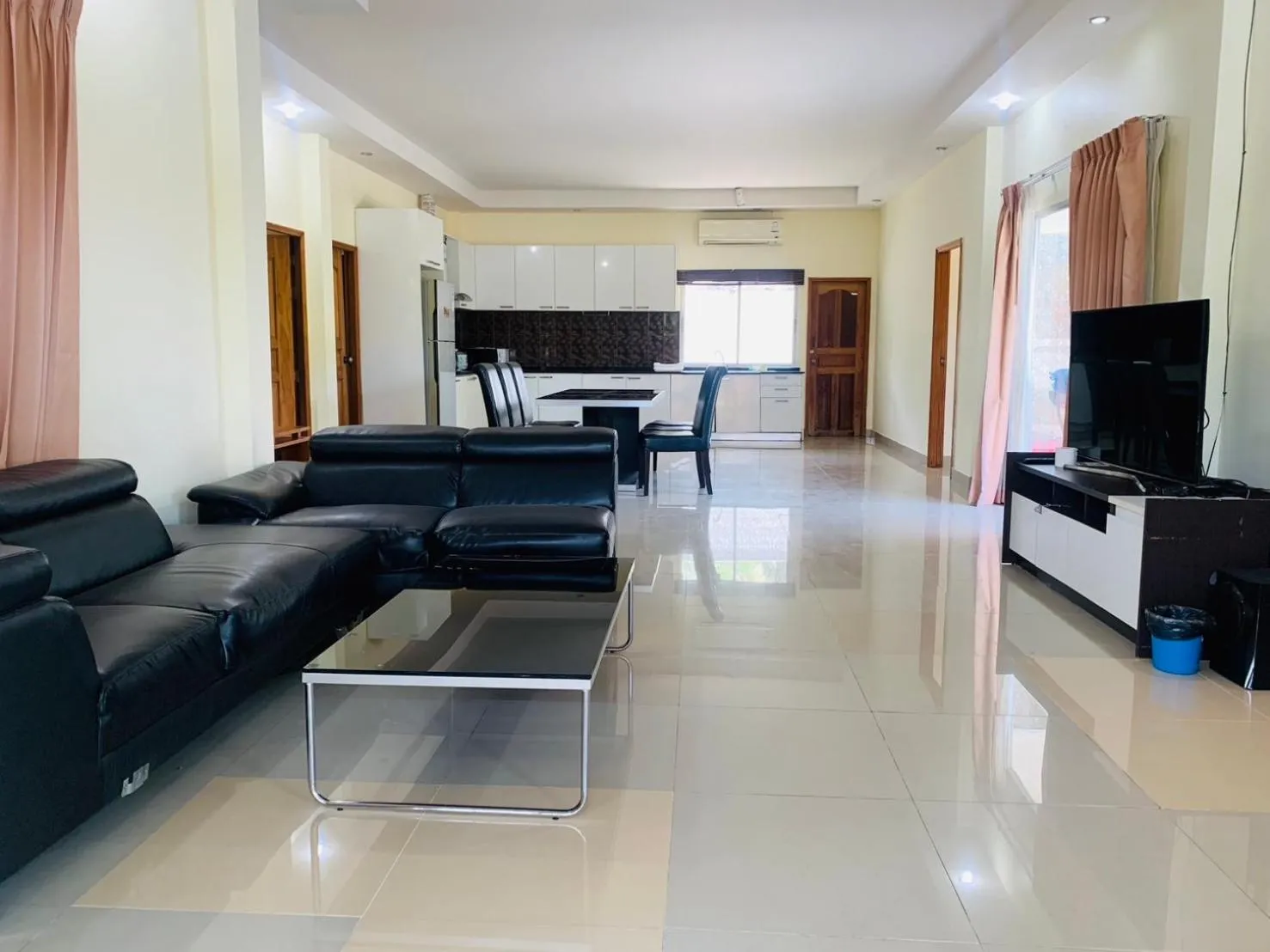 Guests in Unique Pool Villa Resort