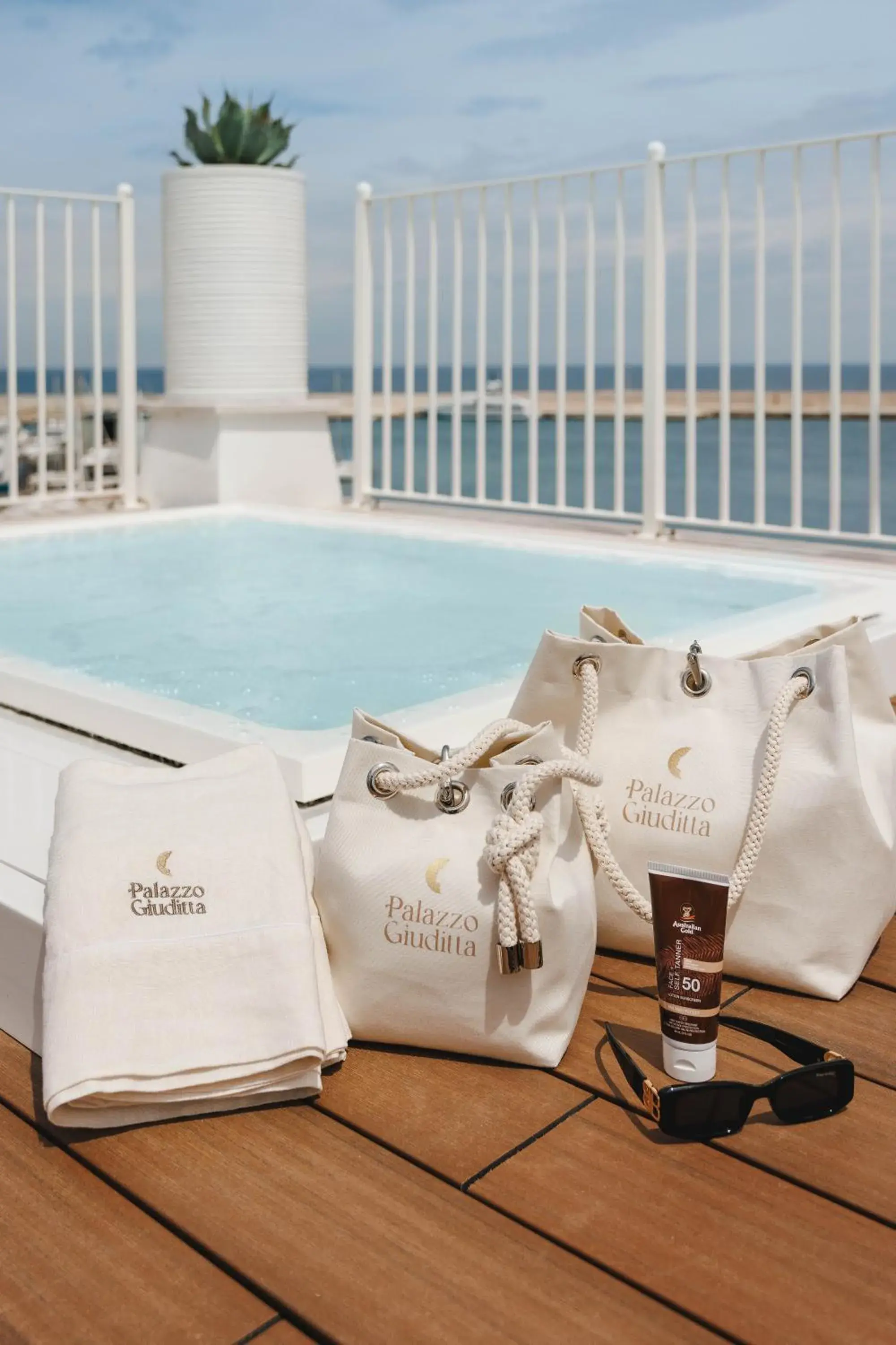 Balcony/Terrace in Palazzo Giuditta Balcony/Terrace in Palazzo Giuditta