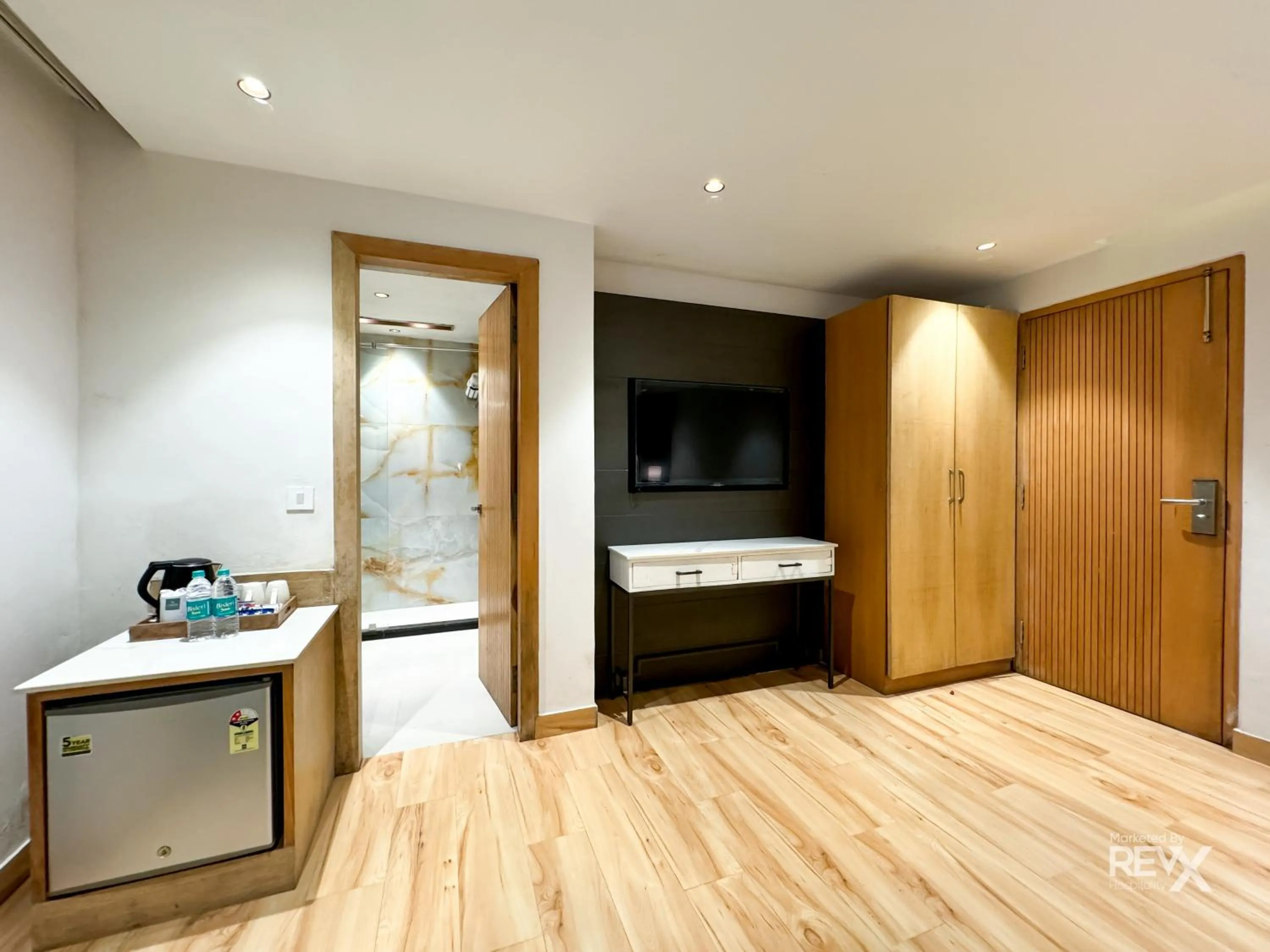 TV and multimedia in Hotel Rockland Residency