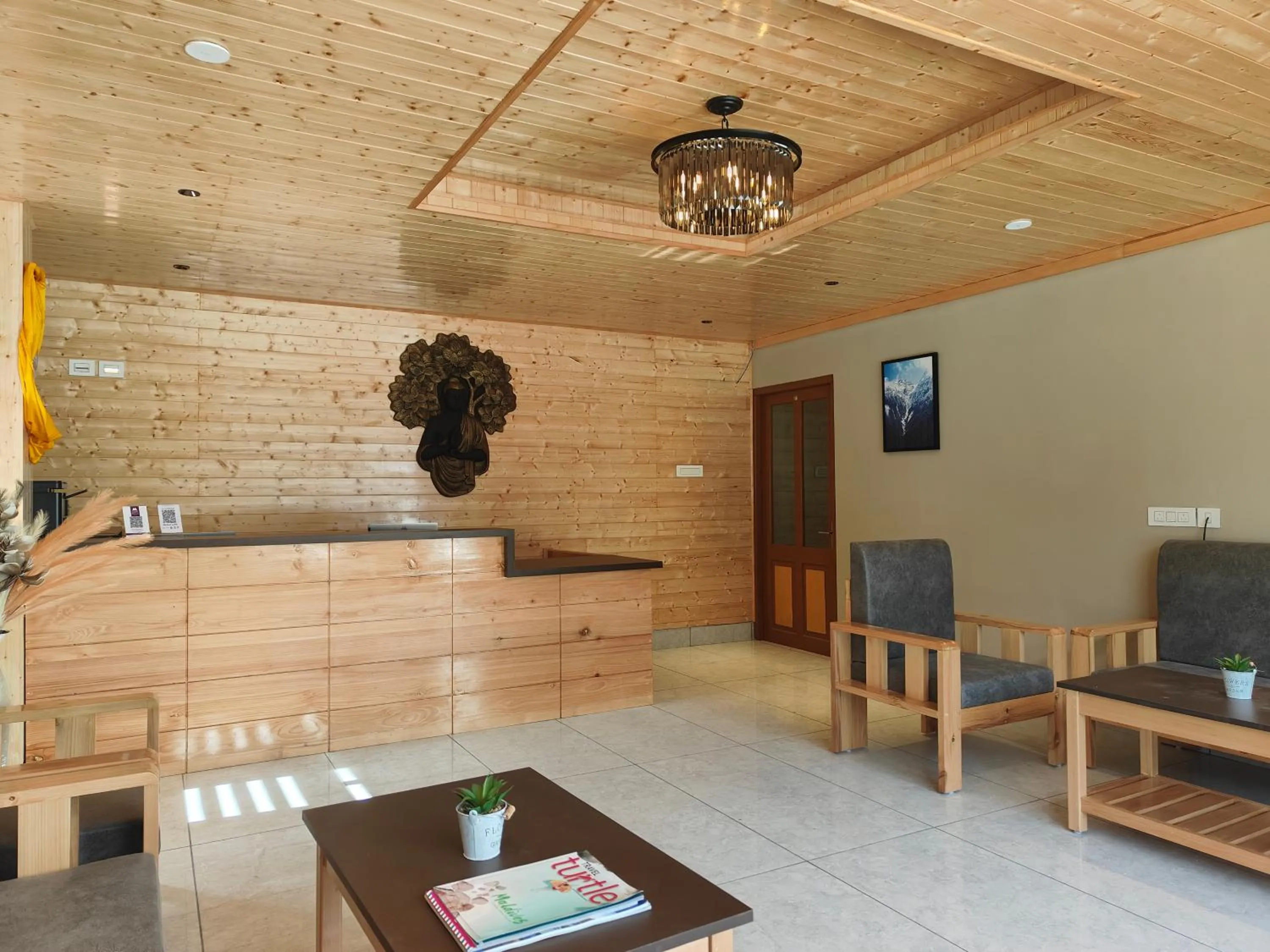 Lobby or reception in Mount Bayul Shangri-La Resort