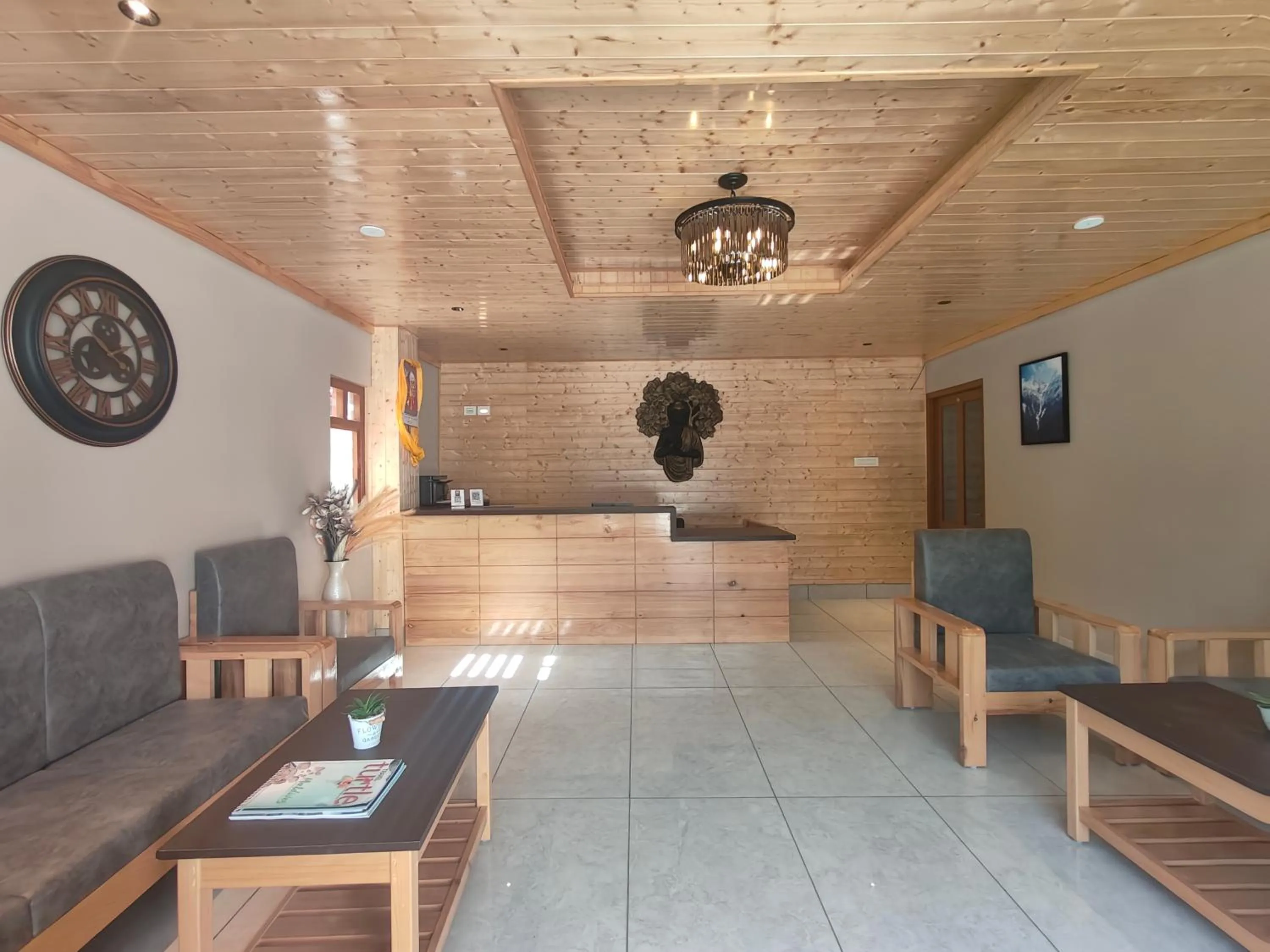 Lobby or reception in Mount Bayul Shangri-La Resort