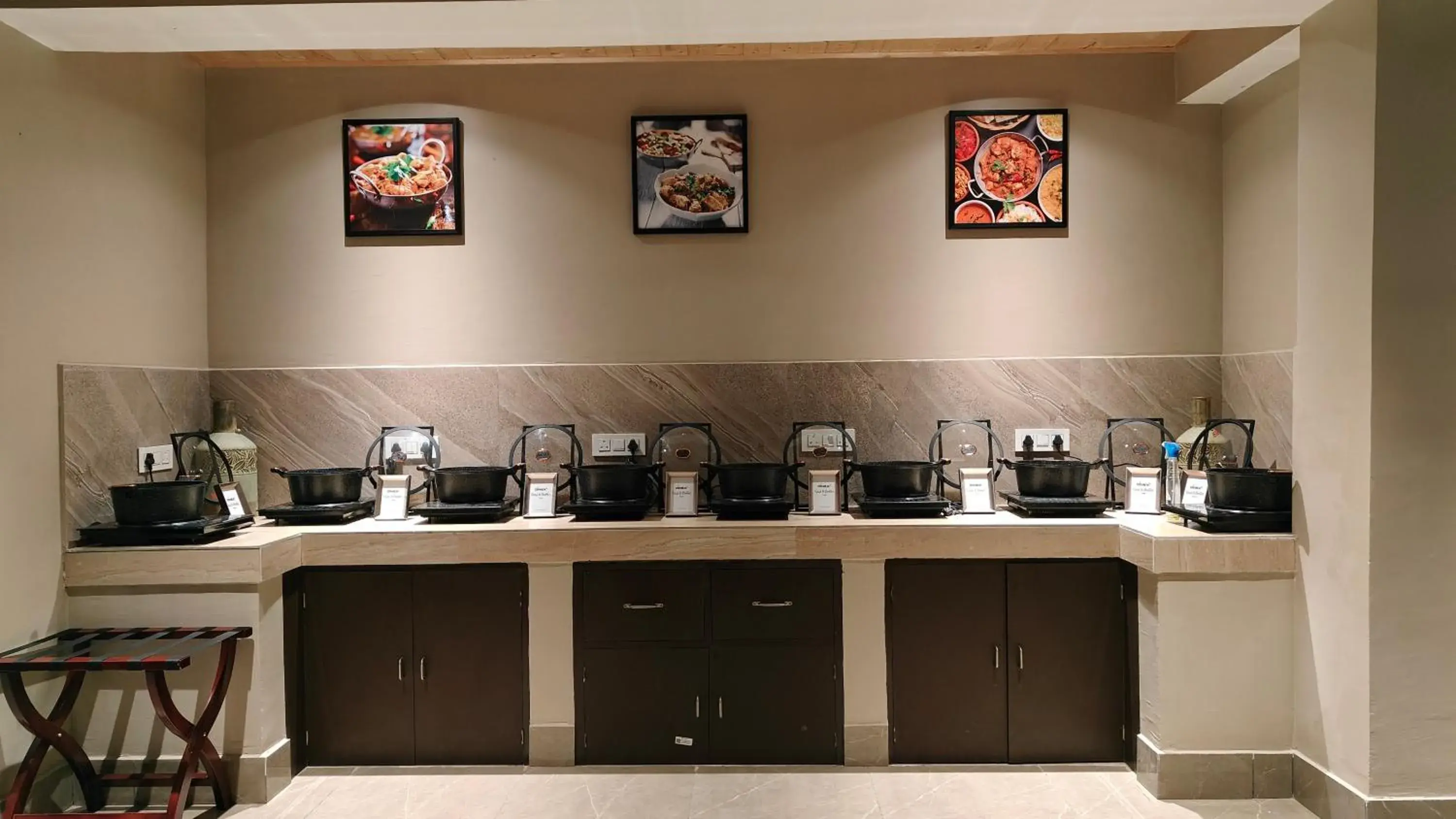 Restaurant/places to eat in Mount Bayul Shangri-La Resort Restaurant/places to eat in Mount Bayul Shangri-La Resort