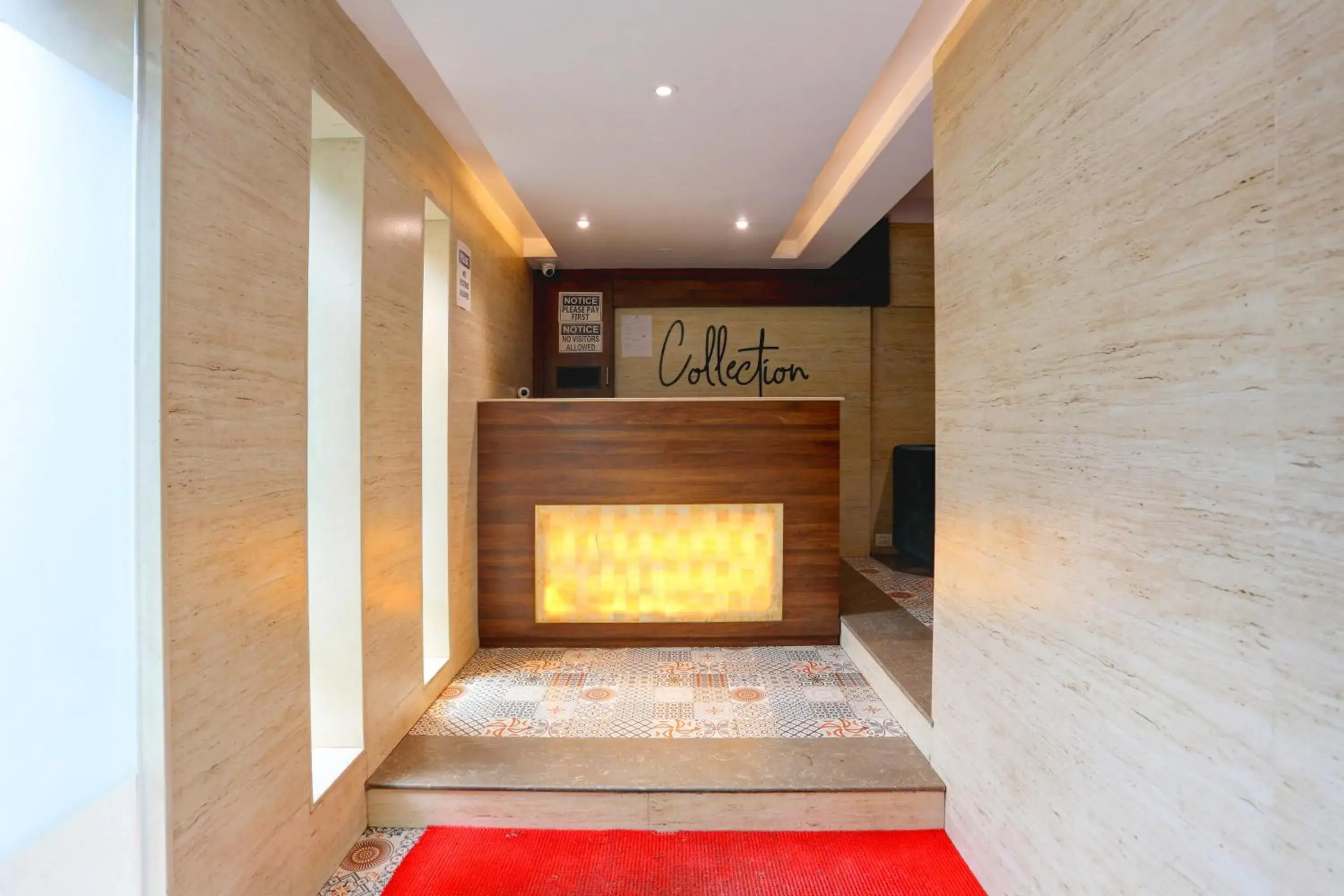 Lobby or reception in Hotel Sea Breeze Lobby or reception in Hotel Sea Breeze